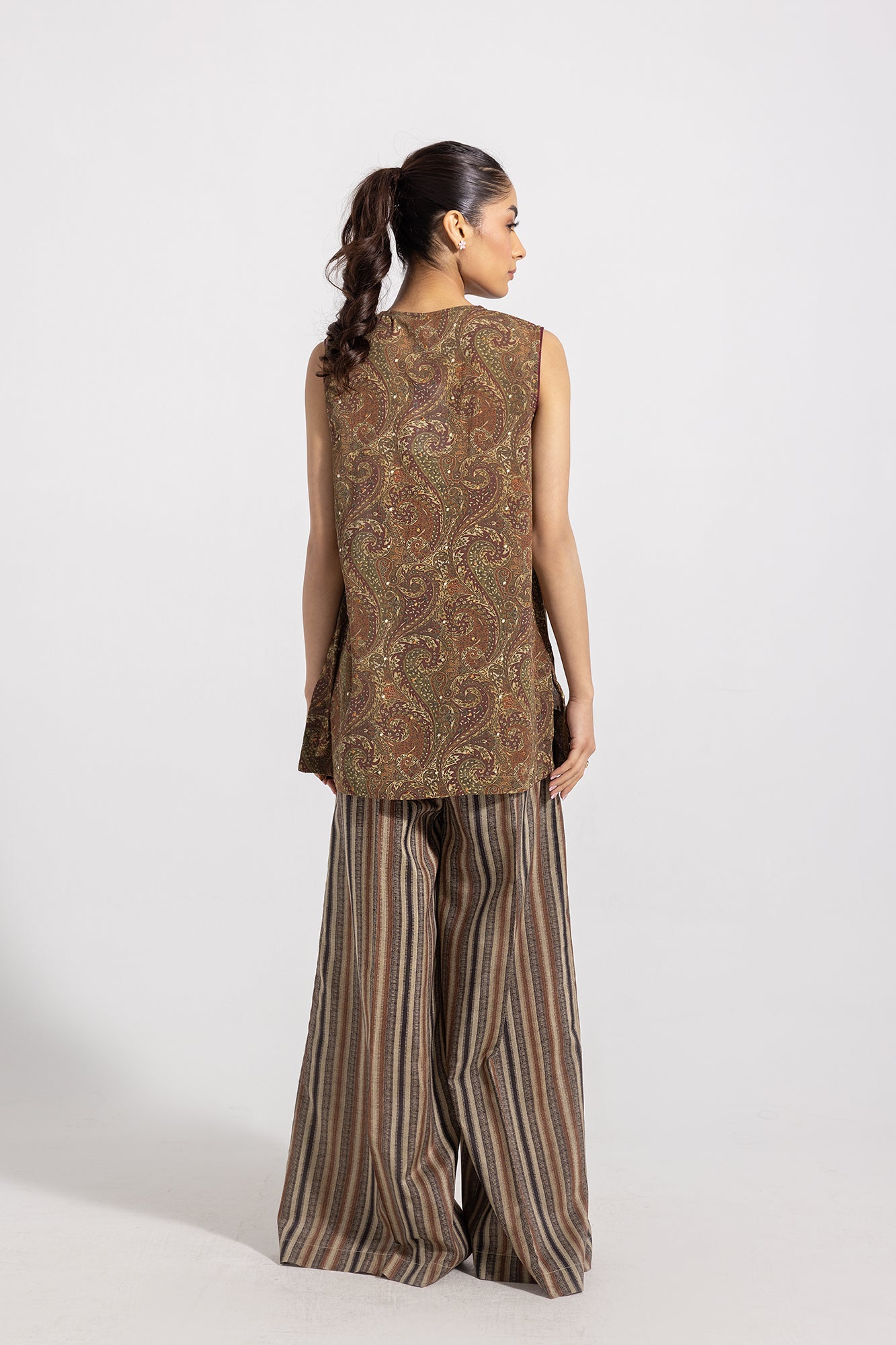 EMBROIDERED KURTI (E0010/119/118)