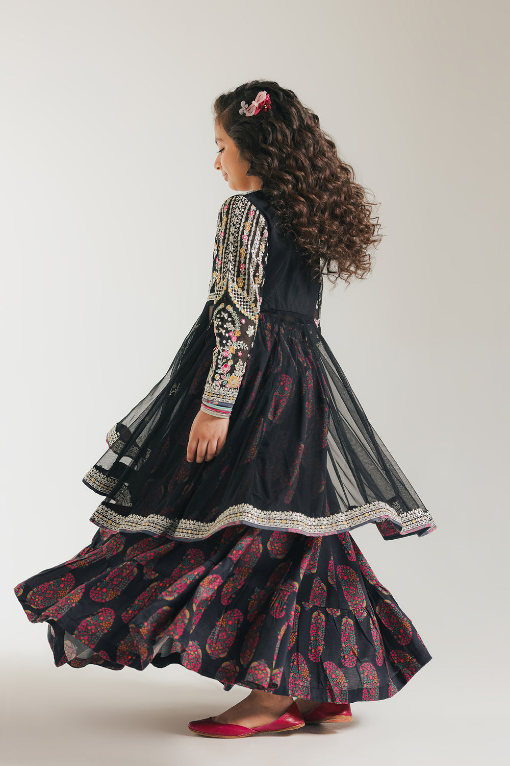 EMBROIDERED SUIT (E0209/415/902)