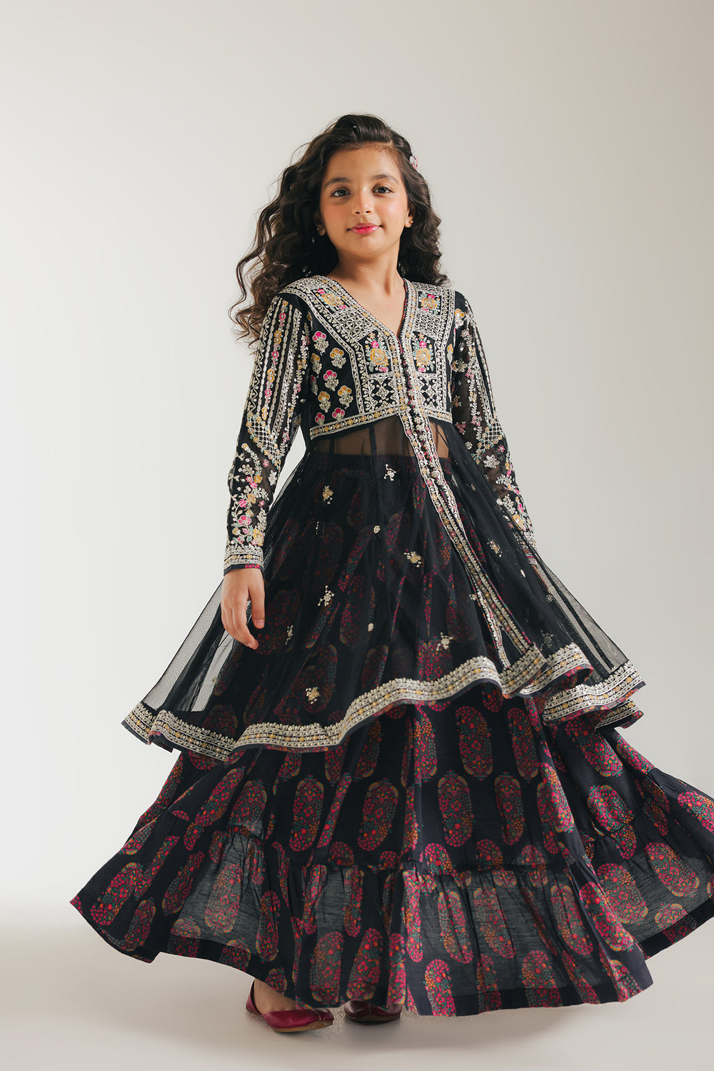 EMBROIDERED SUIT (E0209/415/902)