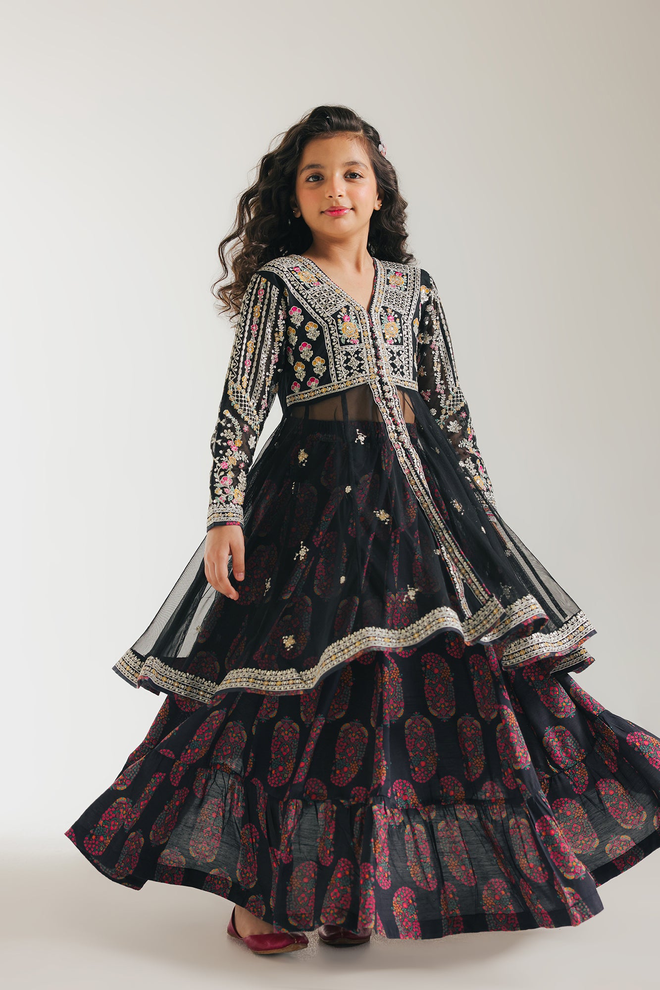 EMBROIDERED SUIT (E0209/415/902)