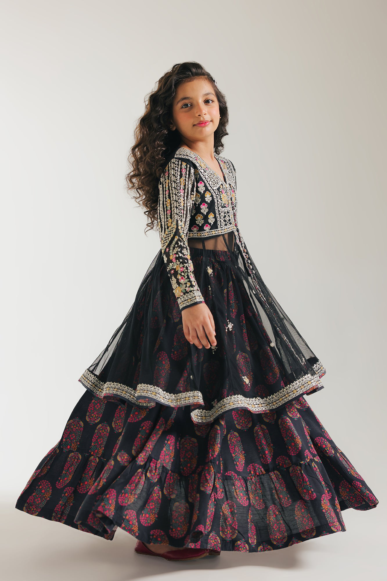 EMBROIDERED SUIT (E0209/415/902)