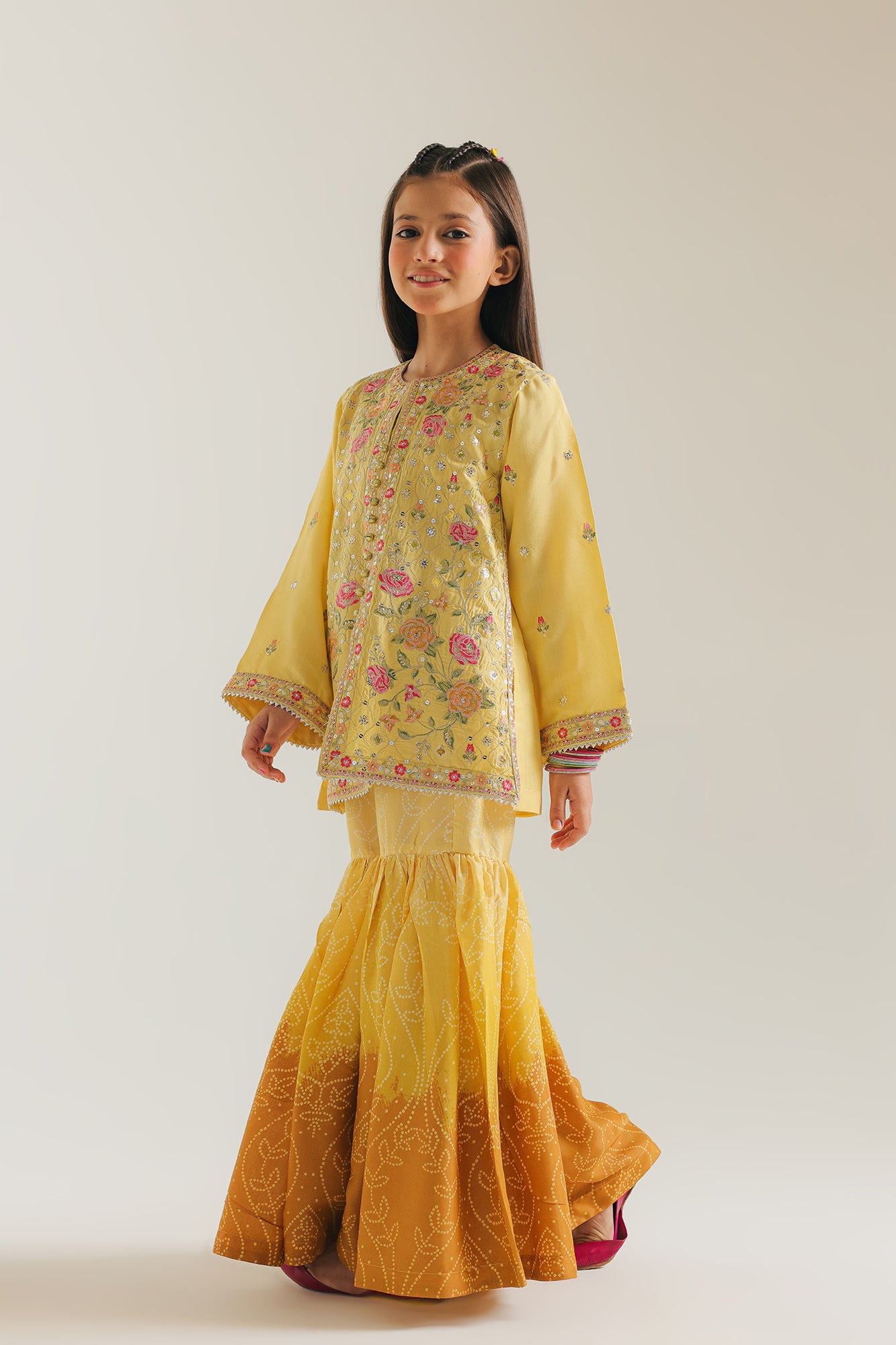 EMBROIDERED SUIT (E415/110/0217)