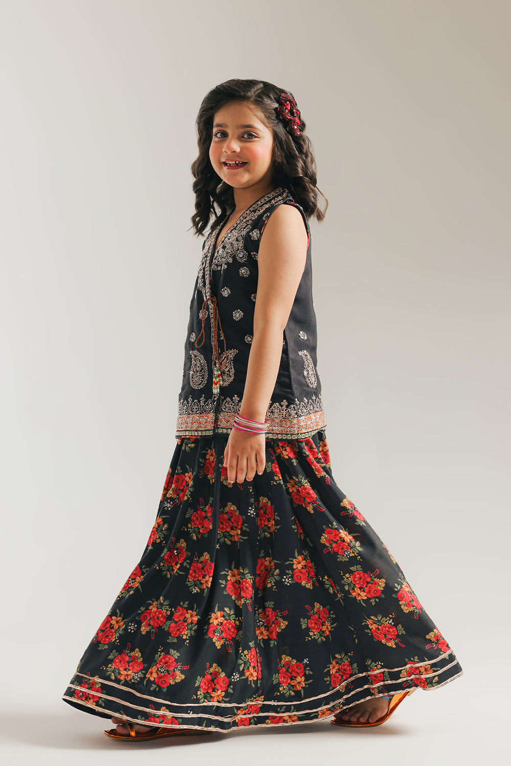 EMBROIDERED SUIT (E0226/415/902)