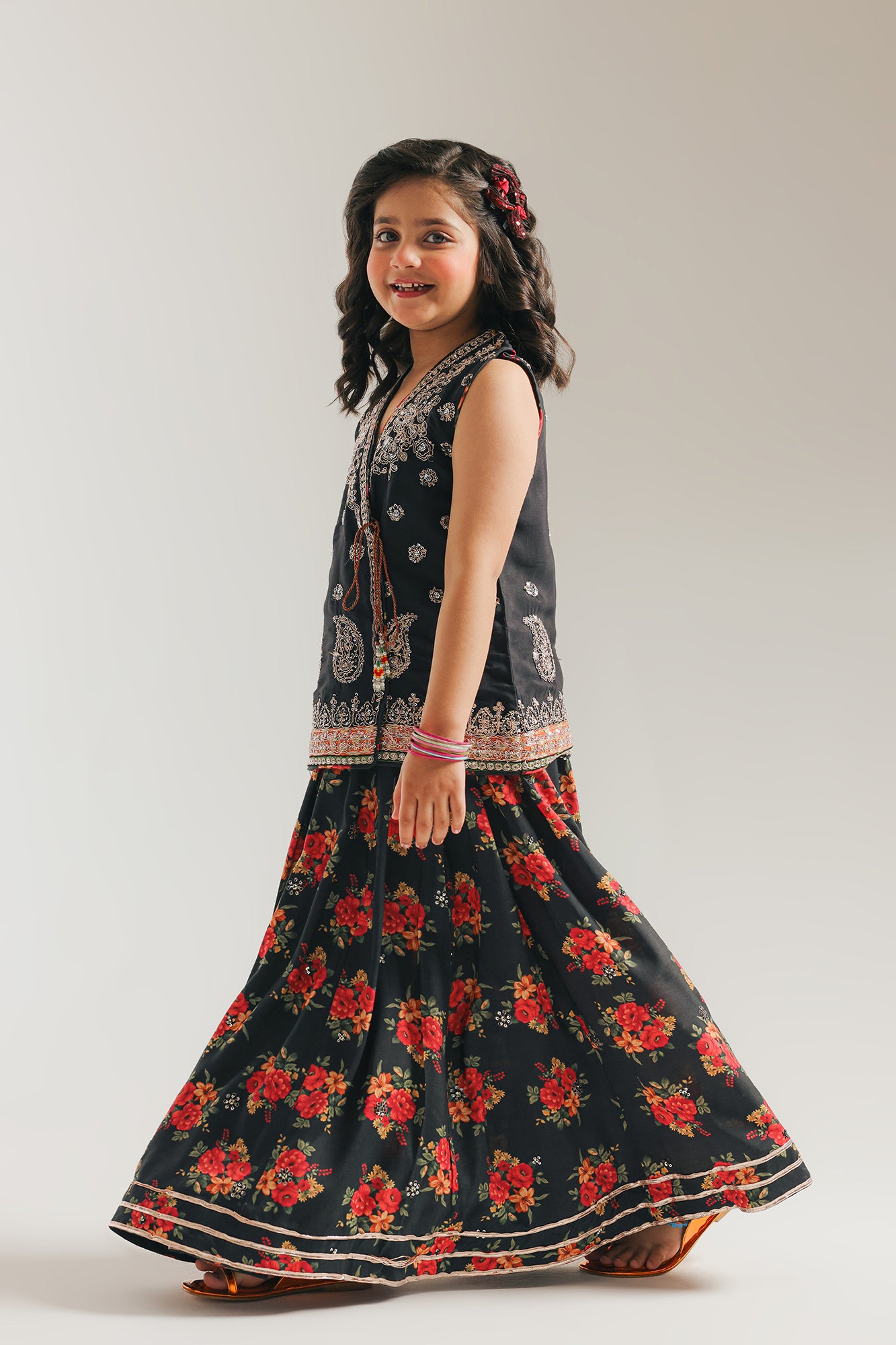 EMBROIDERED SUIT (E0226/415/902)