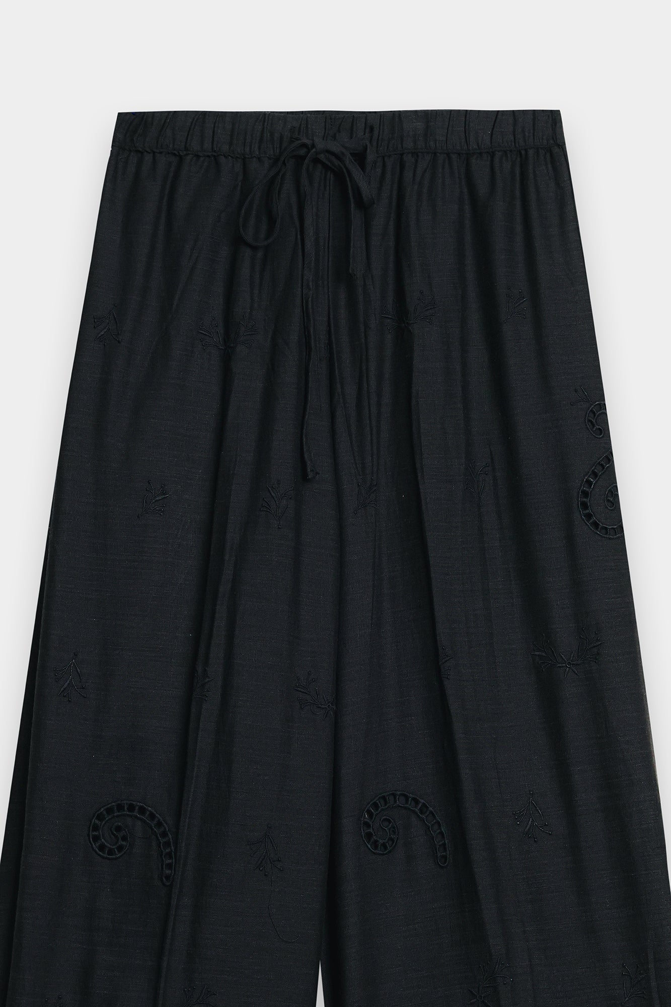 EMBROIDERED SUIT (E0609/106/902)