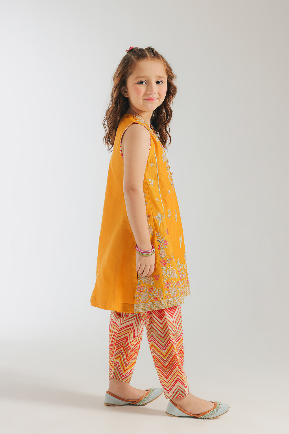 EMBROIDERED SUIT (E0629/404/220)