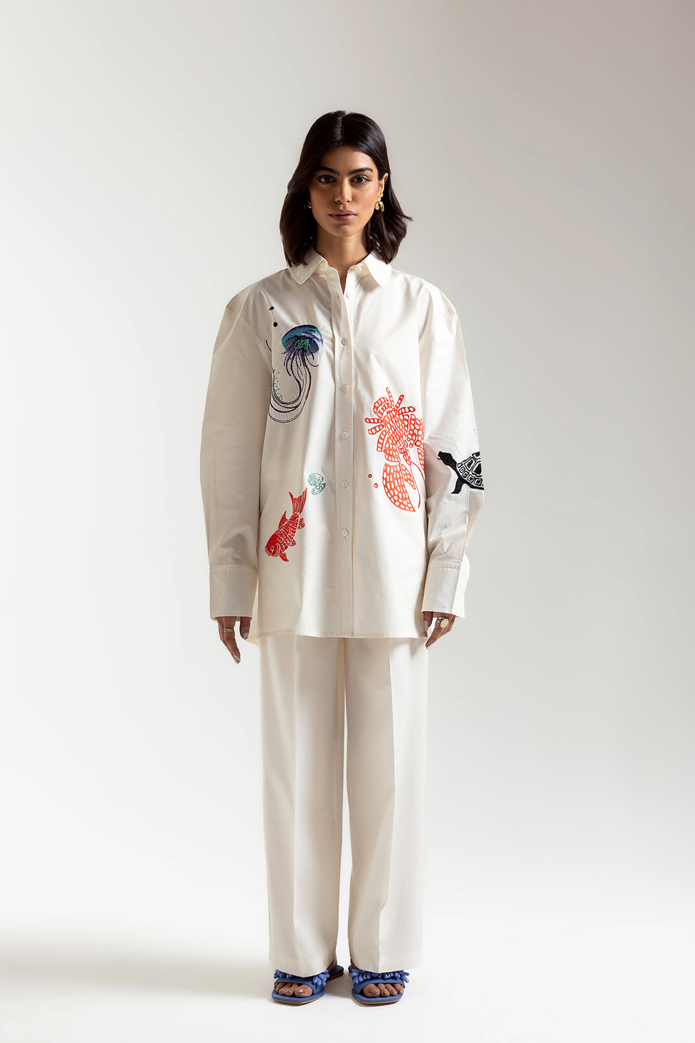 EMBROIDERED SUIT (E106/001/0631)