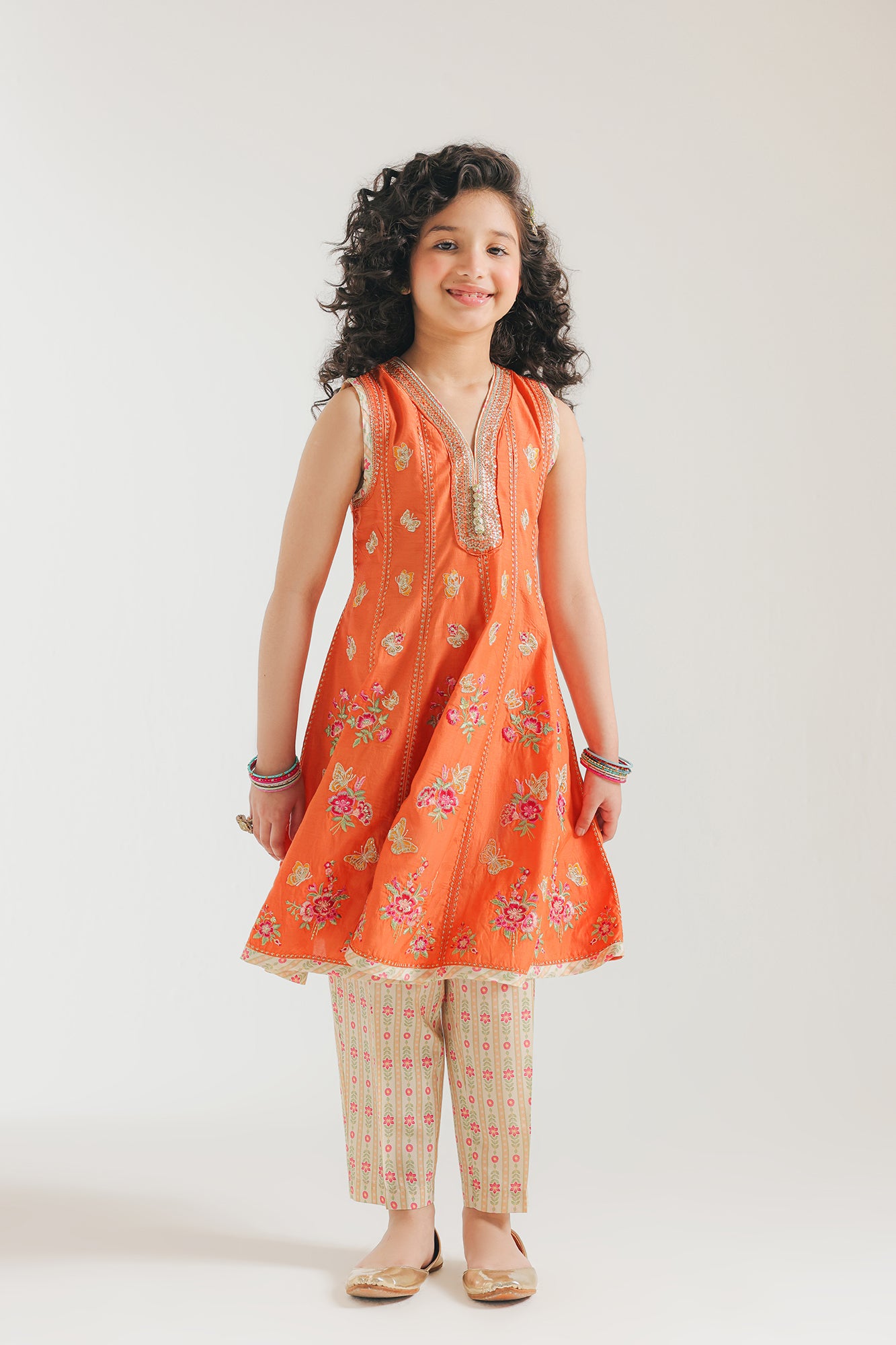 EMBROIDERED SUIT (E0635/404/212)