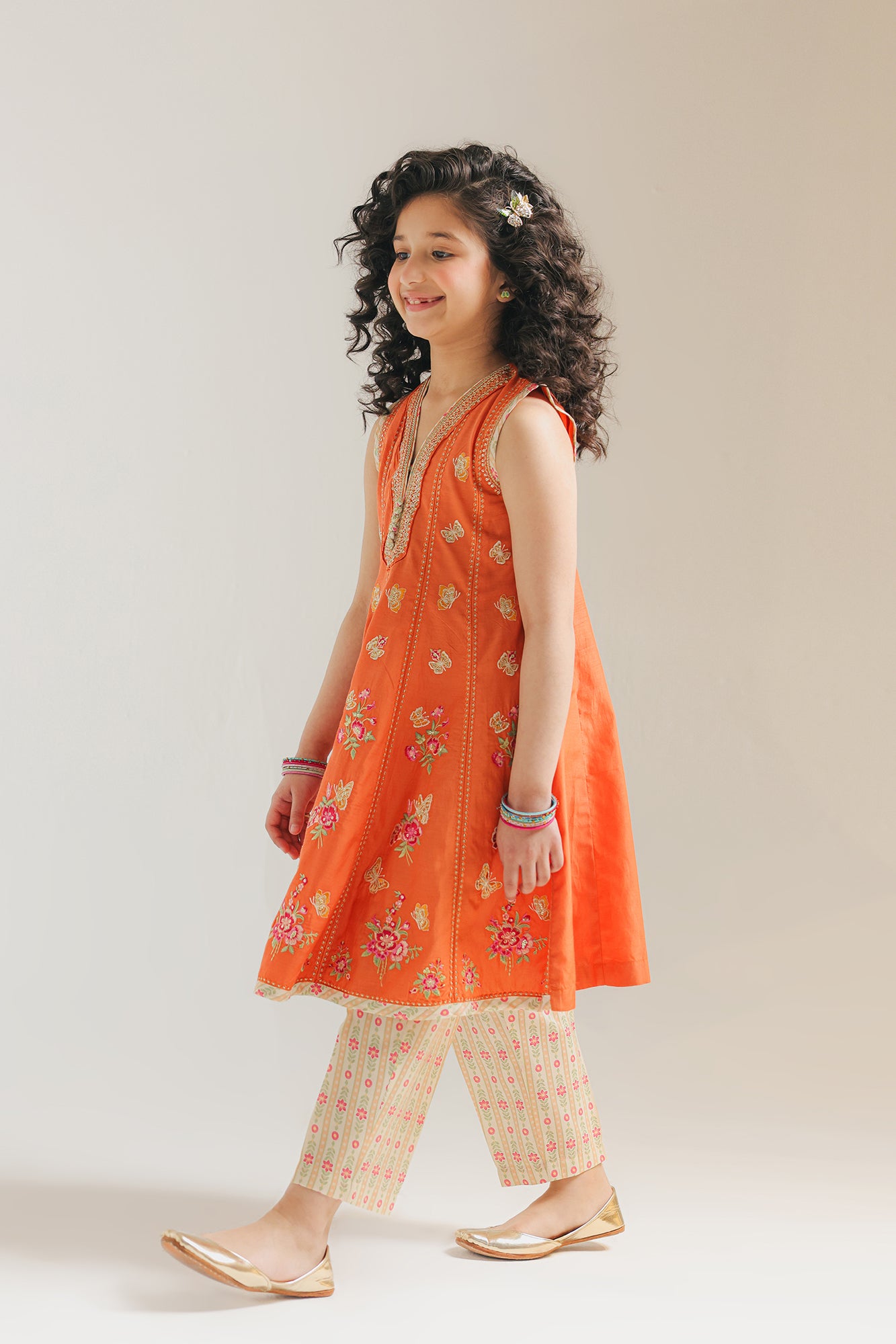 EMBROIDERED SUIT (E0635/404/212)