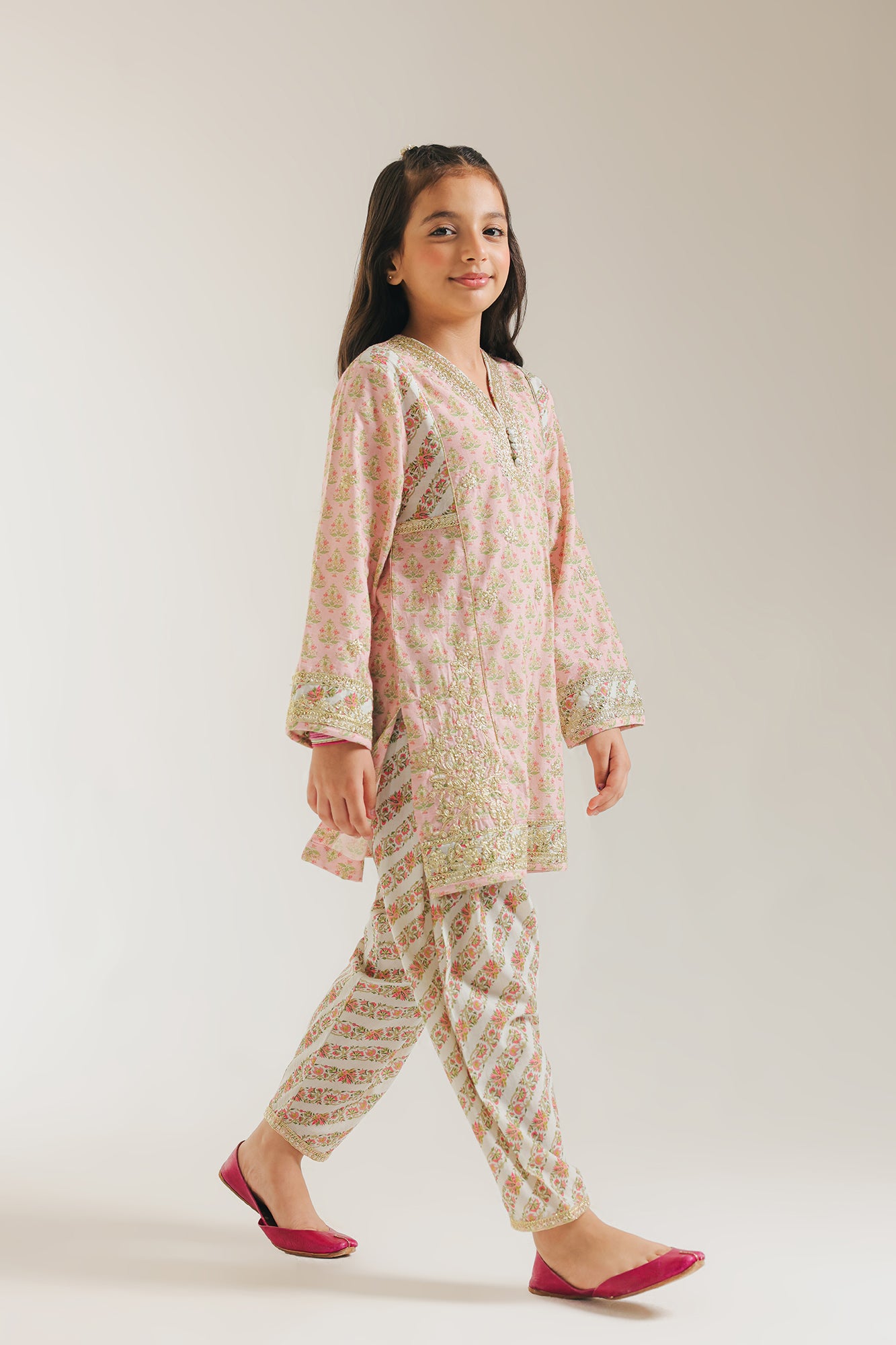 EMBROIDERED SUIT (E0659/404/315)