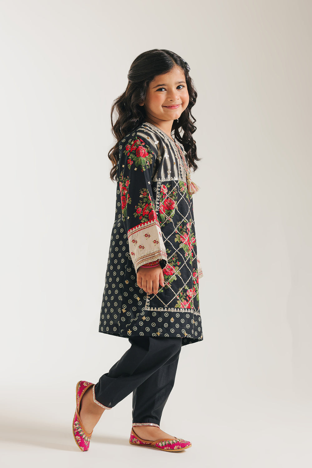 EMBROIDERED SUIT (E0666/404/902)