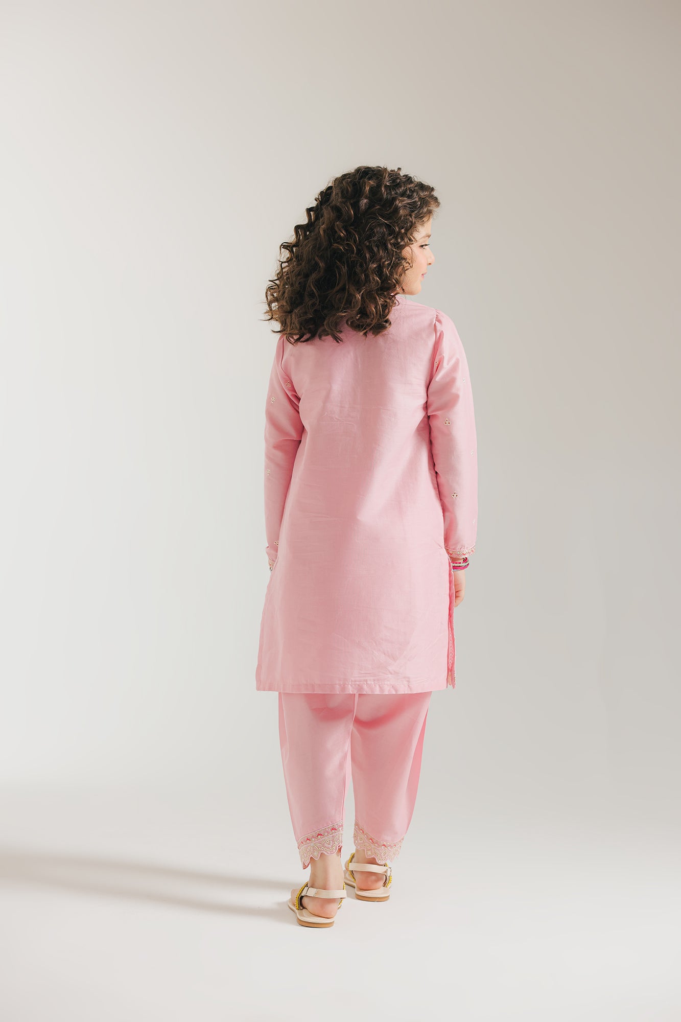 EMBROIDERED SUIT (E0668/404/426)