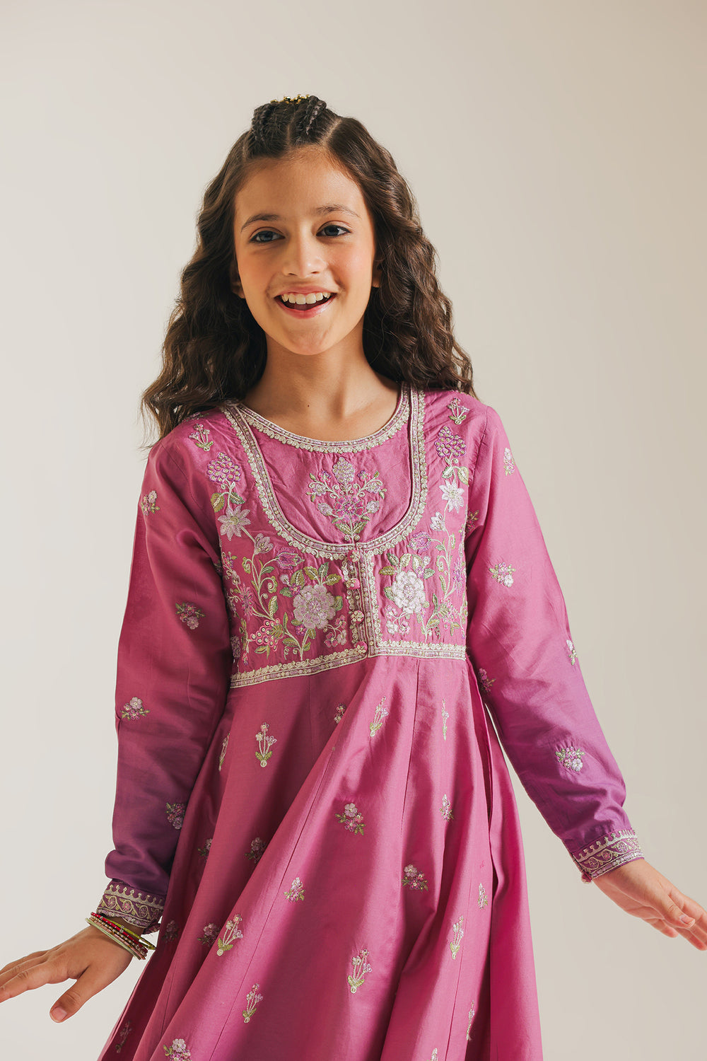 EMBROIDERED PISHWAS (E0681/404/527)