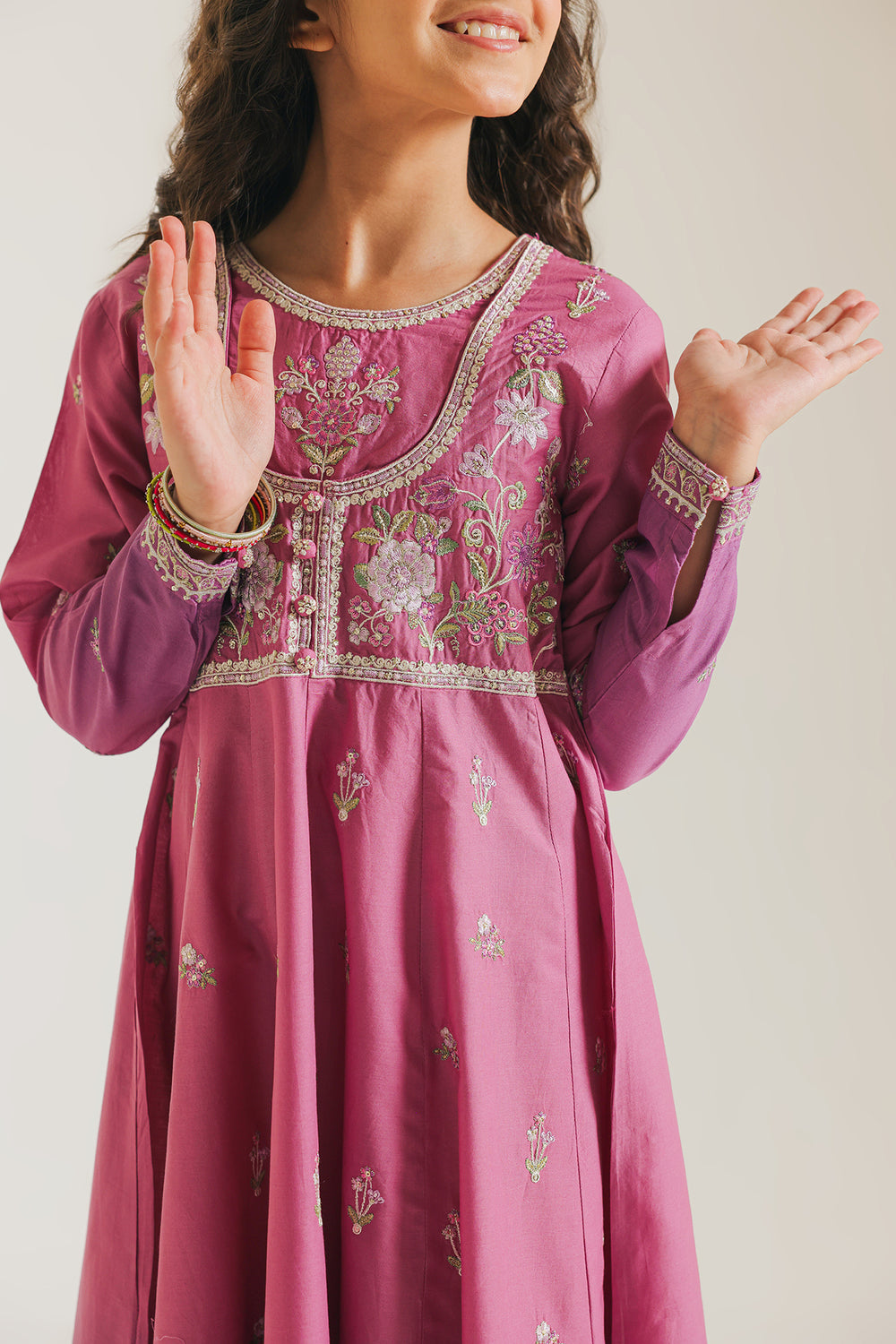 EMBROIDERED PISHWAS (E0681/404/527)