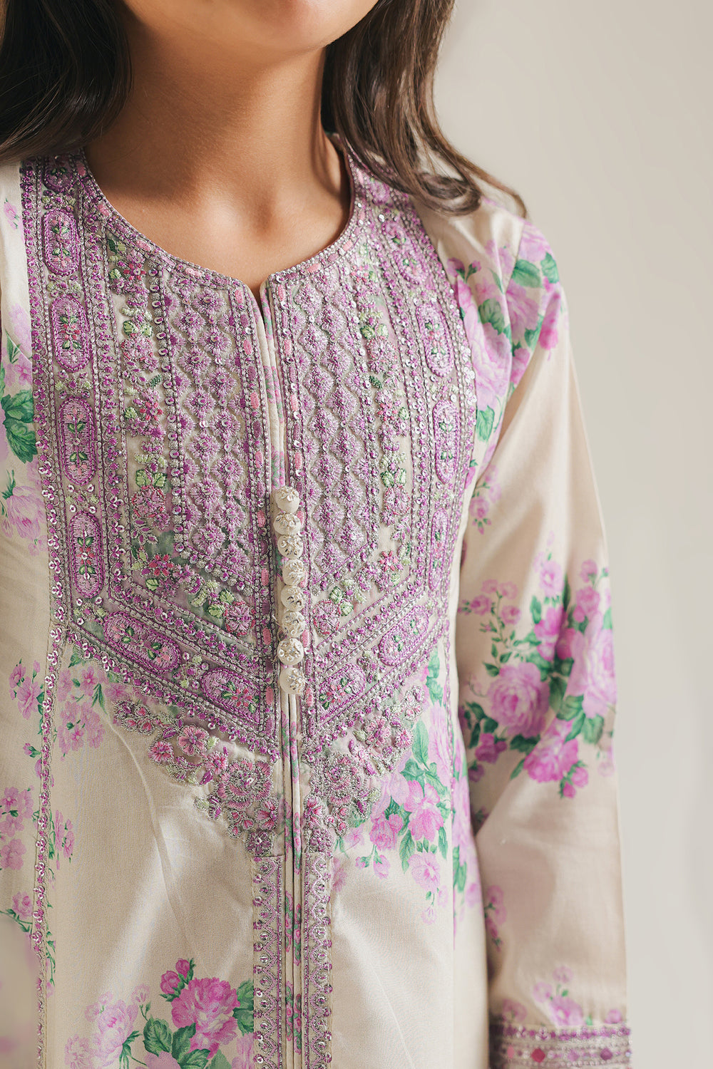 EMBROIDERED SUIT (E0683/404/002)