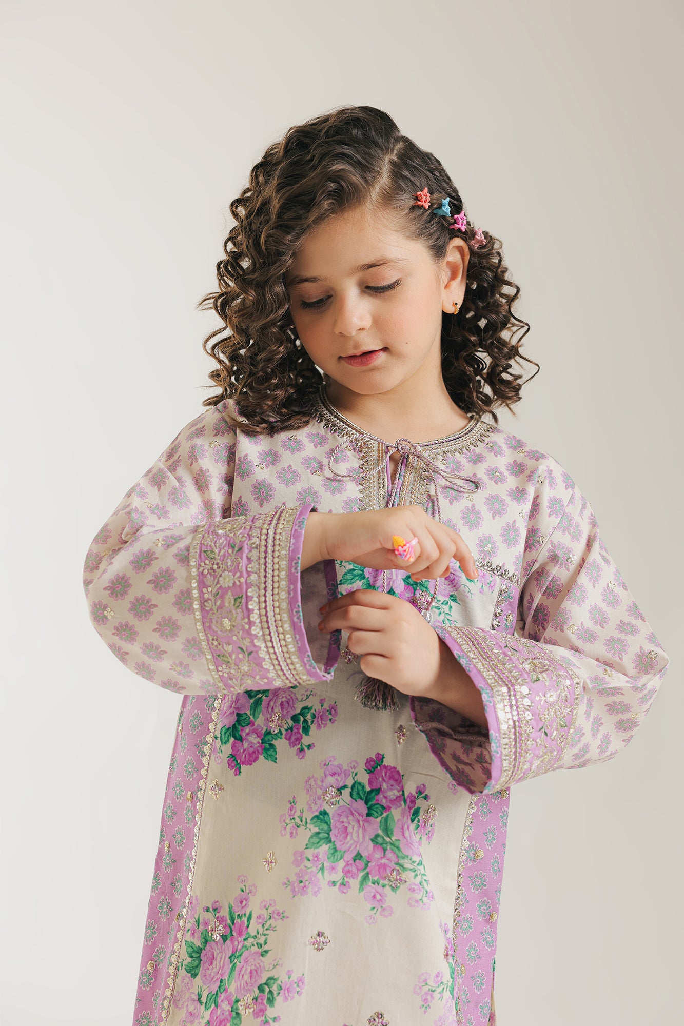 EMBROIDERED SUIT (E0686/404/002)