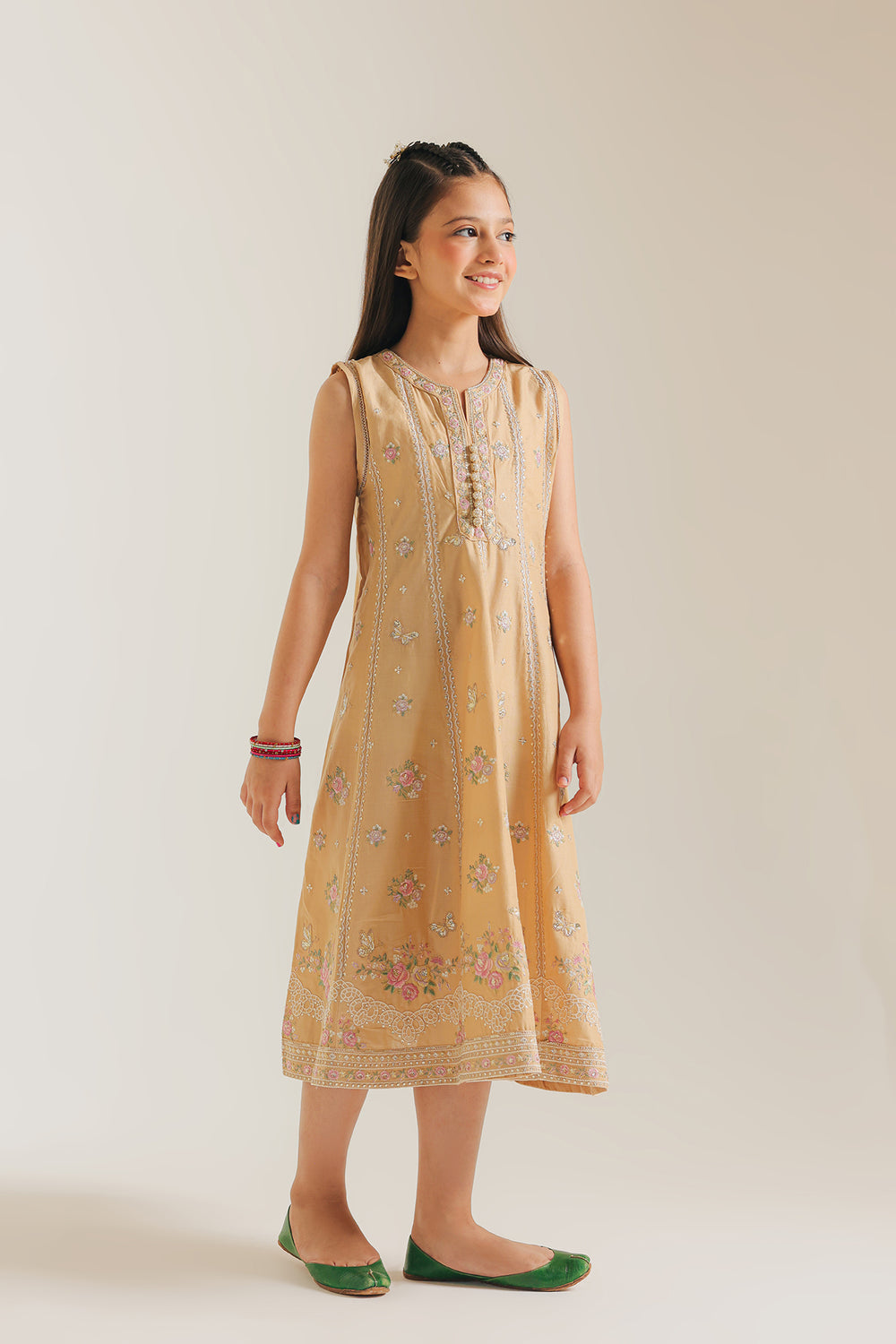 EMBROIDERED DRESS (E0689/404/225)