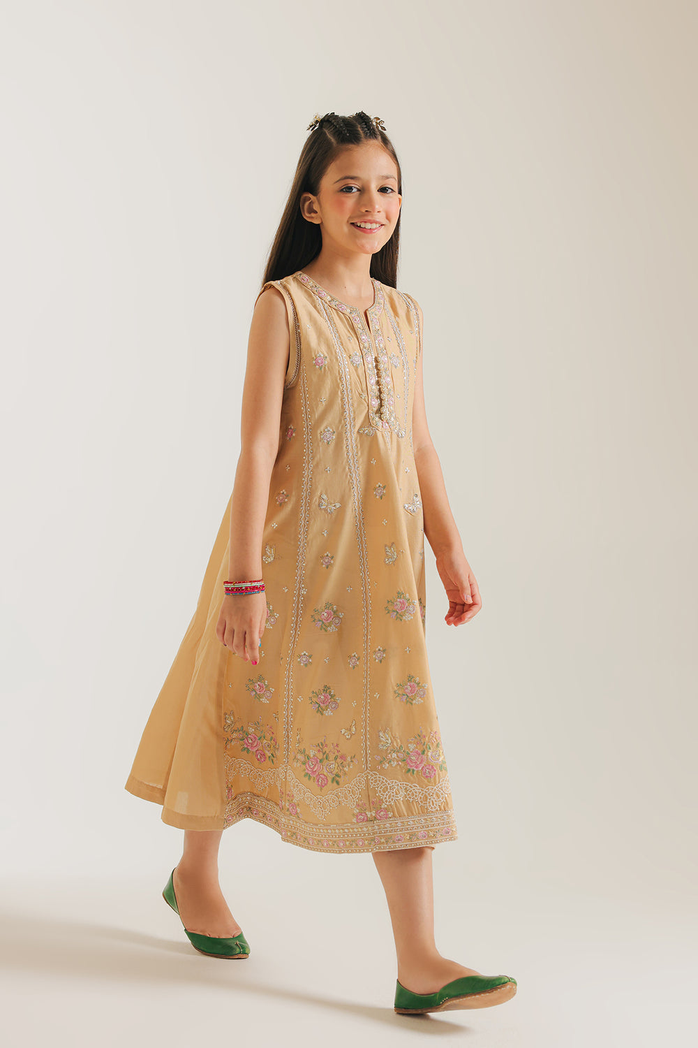 EMBROIDERED DRESS (E0689/404/225)