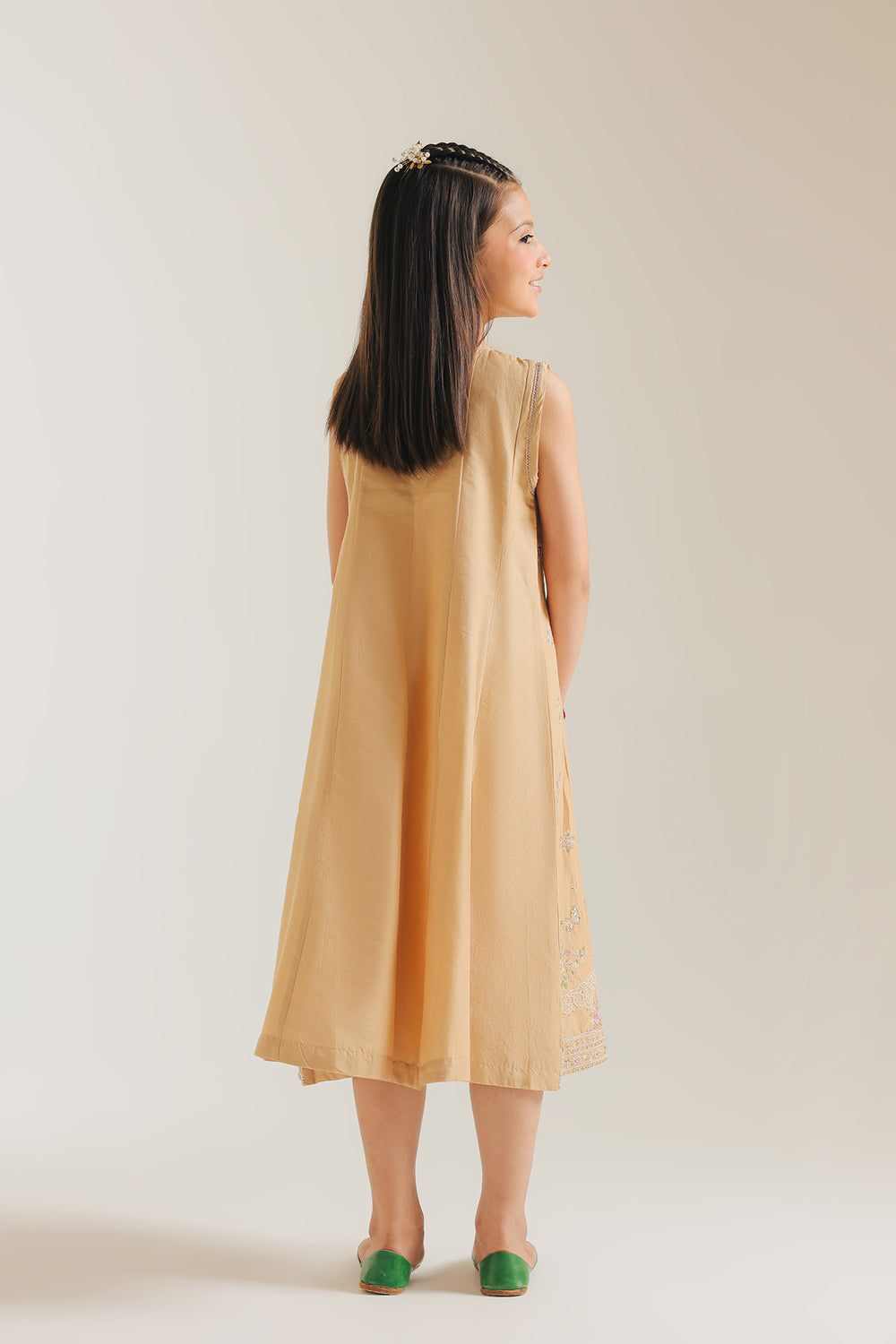 EMBROIDERED DRESS (E0689/404/225)