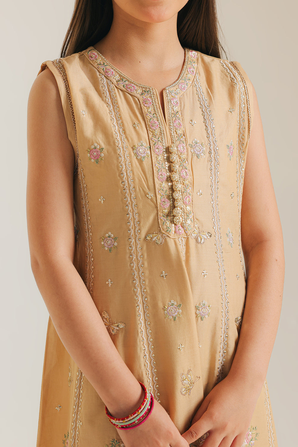 EMBROIDERED DRESS (E0689/404/225)
