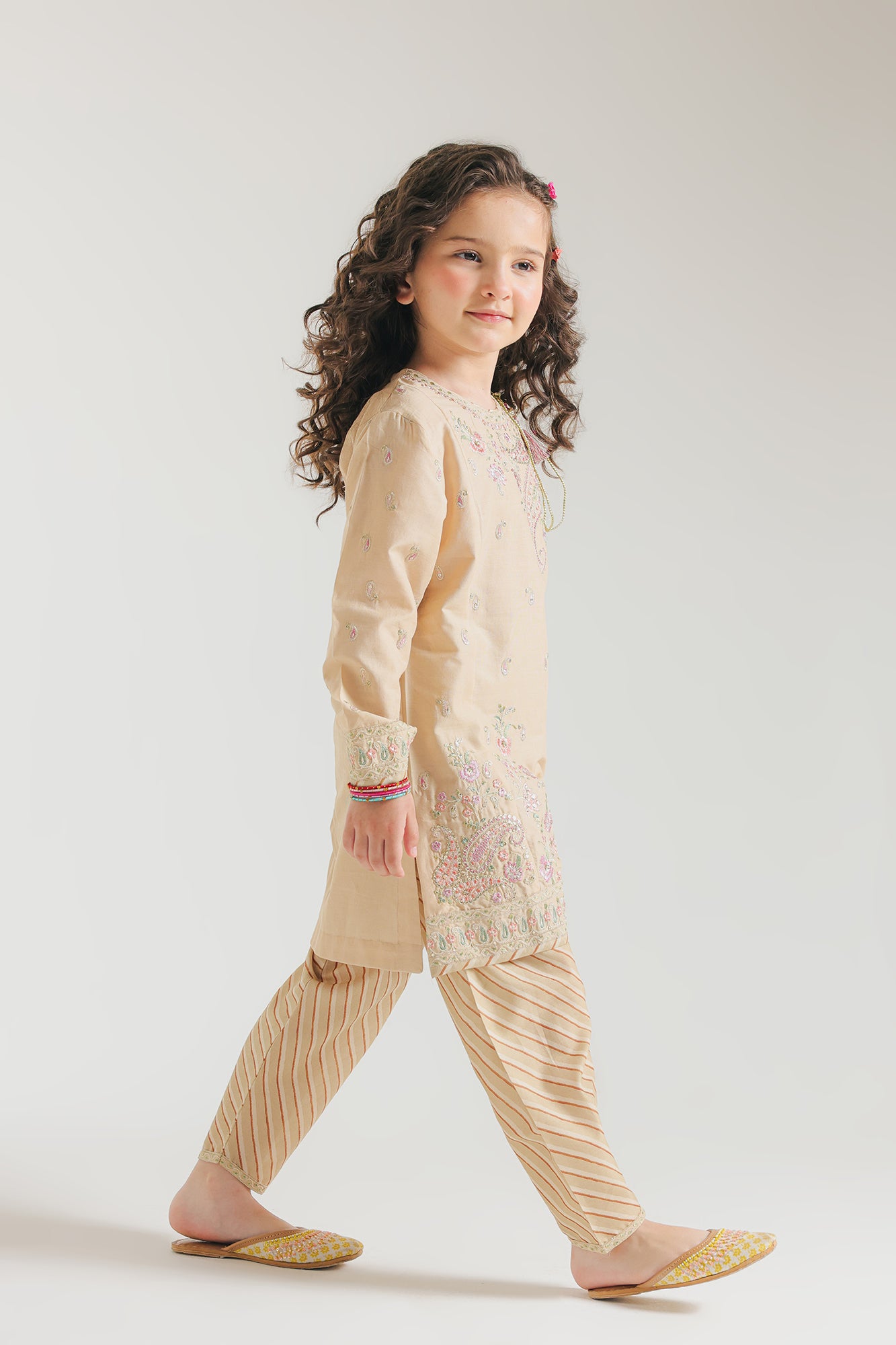 EMBROIDERED SUIT (E0695/404/007)