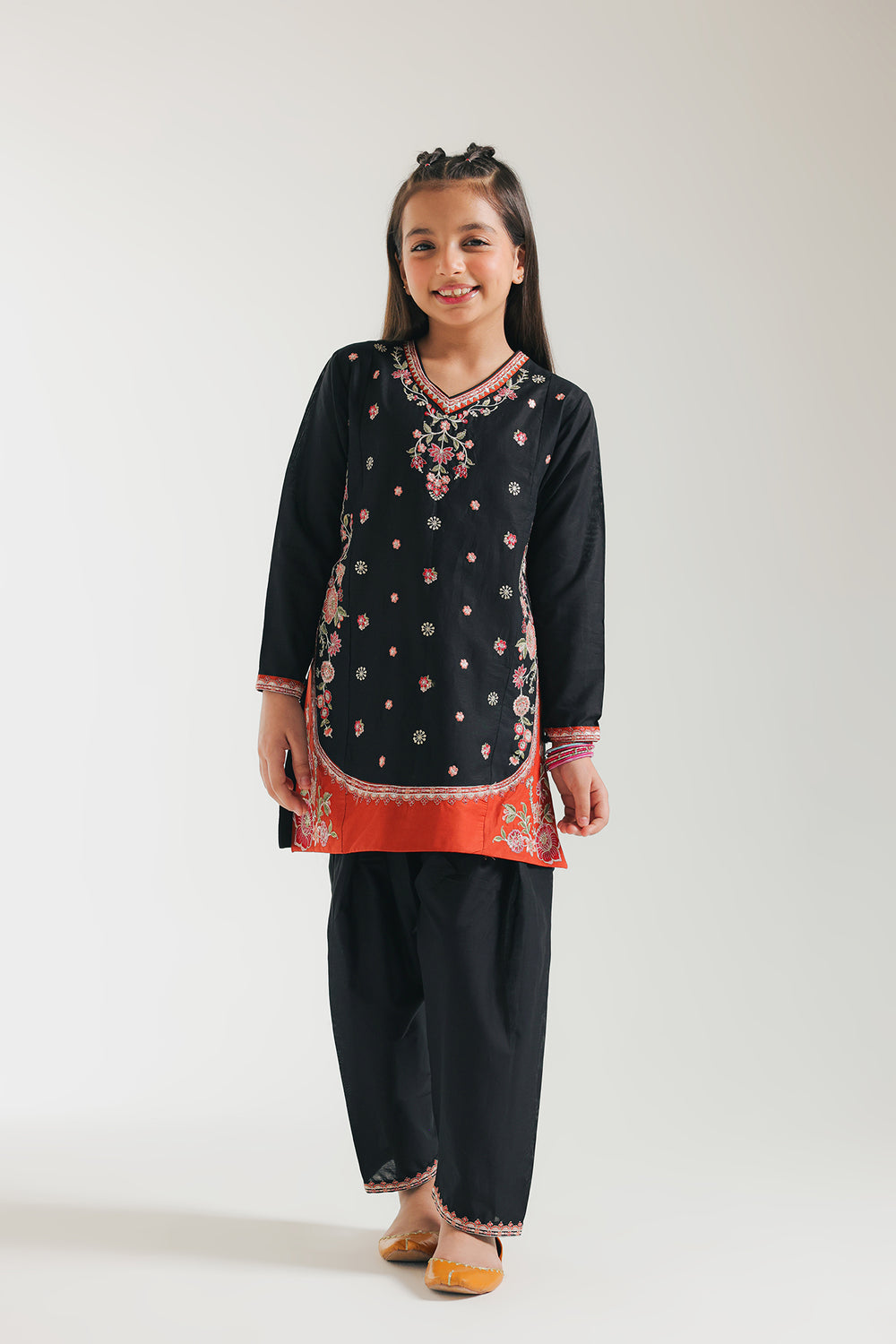 EMBROIDERED SUIT (E0701/404/902)