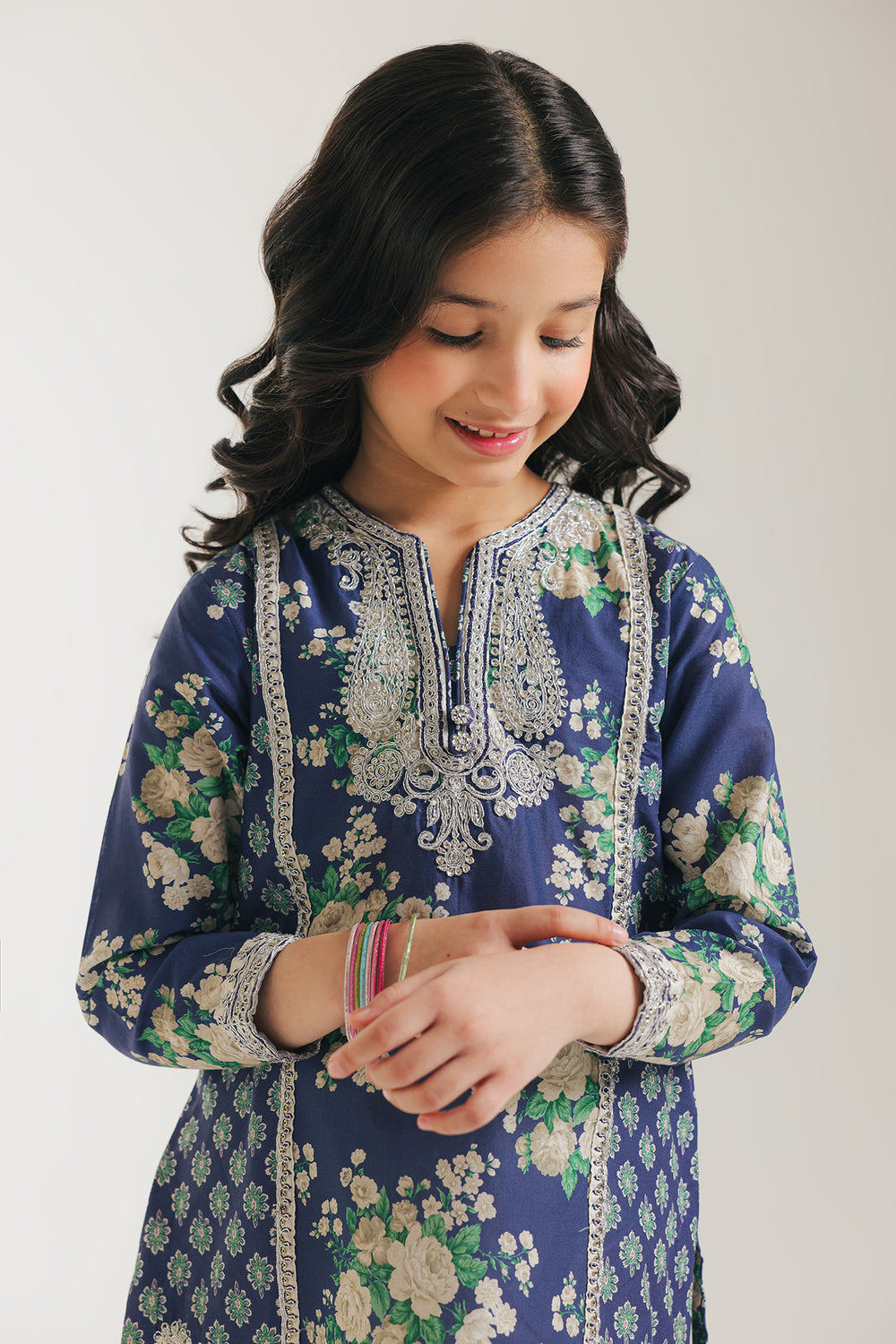 EMBROIDERED SUIT (E404/603/0708)