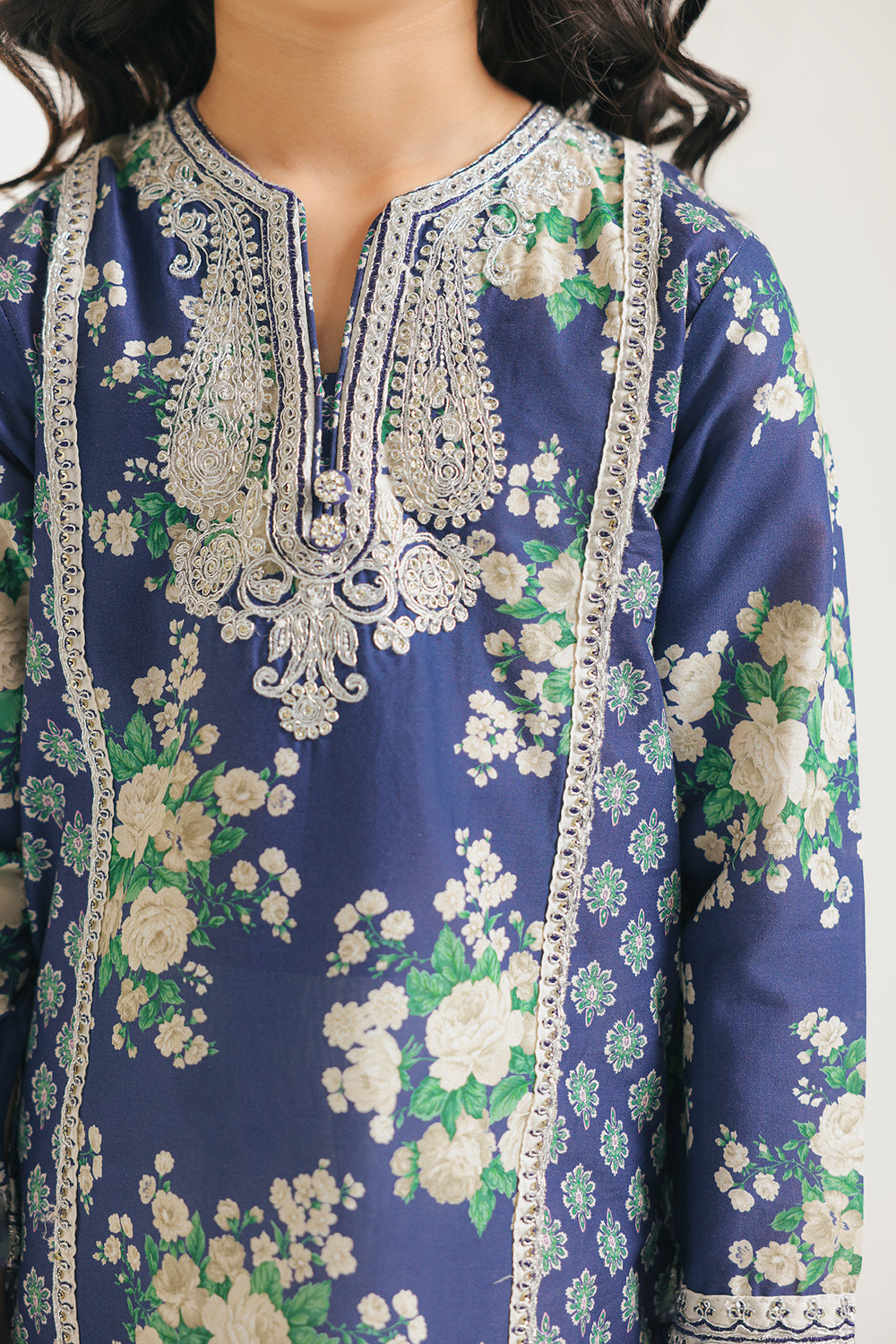 EMBROIDERED SUIT (E404/603/0708)