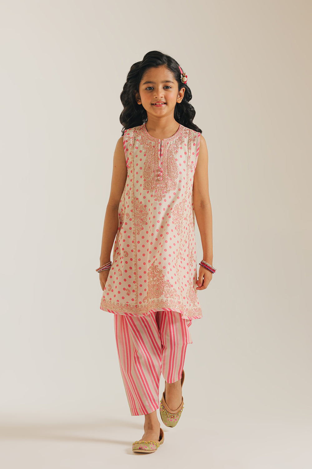 EMBROIDERED SUIT (E404/002/0711)