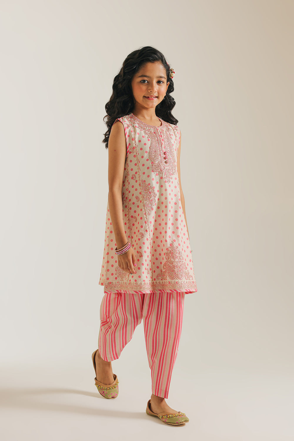 EMBROIDERED SUIT (E404/002/0711)