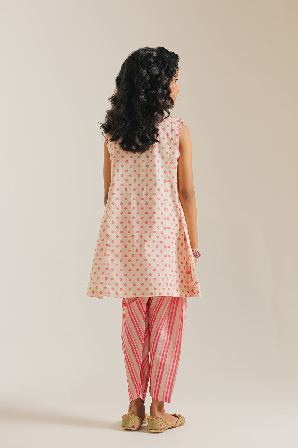 EMBROIDERED SUIT (E404/002/0711)