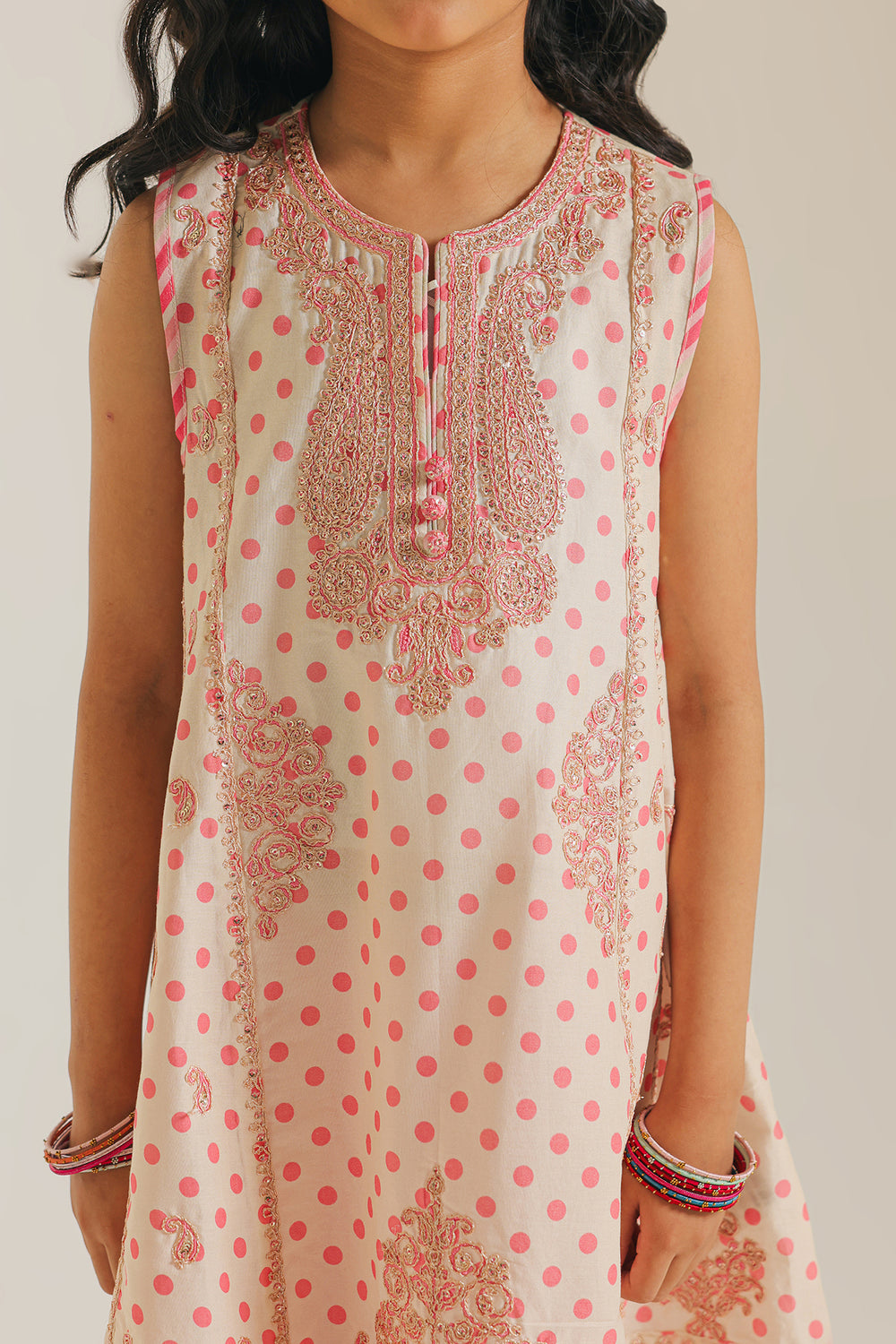 EMBROIDERED SUIT (E404/002/0711)