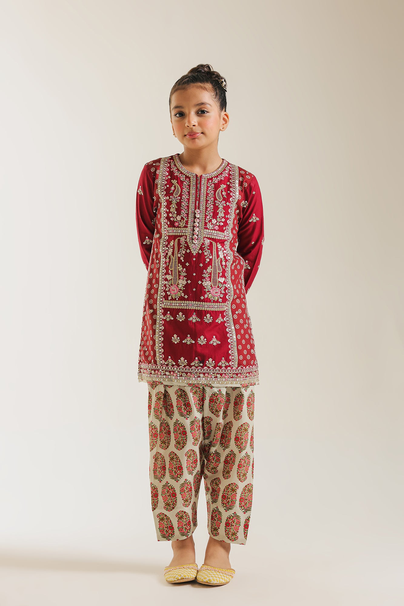 EMBROIDERED SUIT (E404/415/0718)