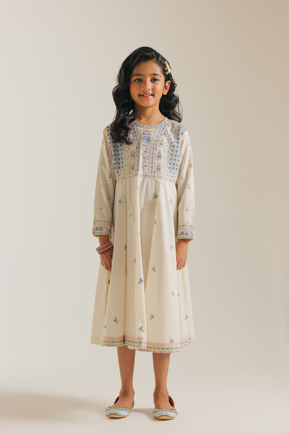 EMBROIDERED DRESS (E404/002/0722)