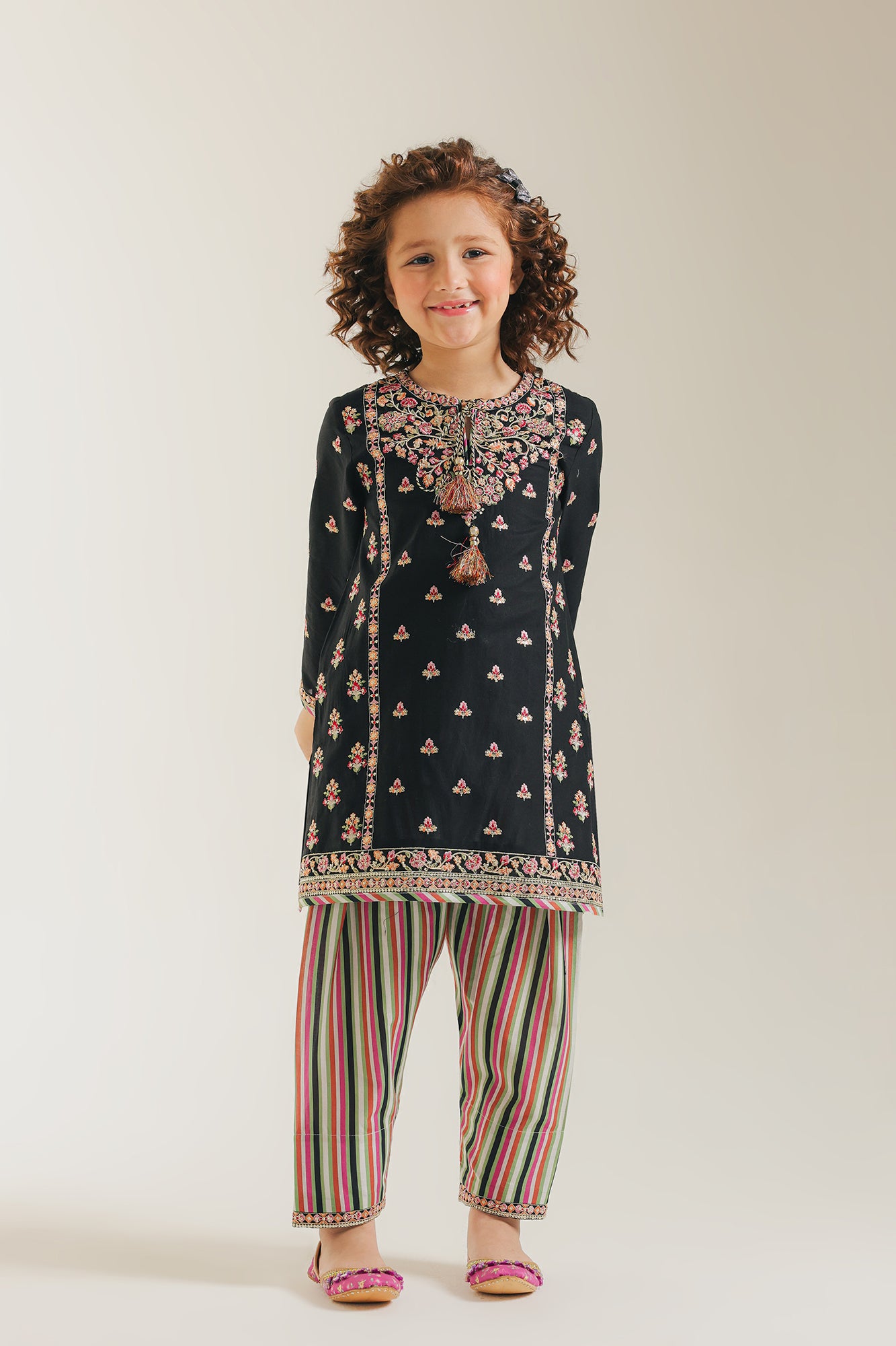 EMBROIDERED SUIT (E404/902/0726)