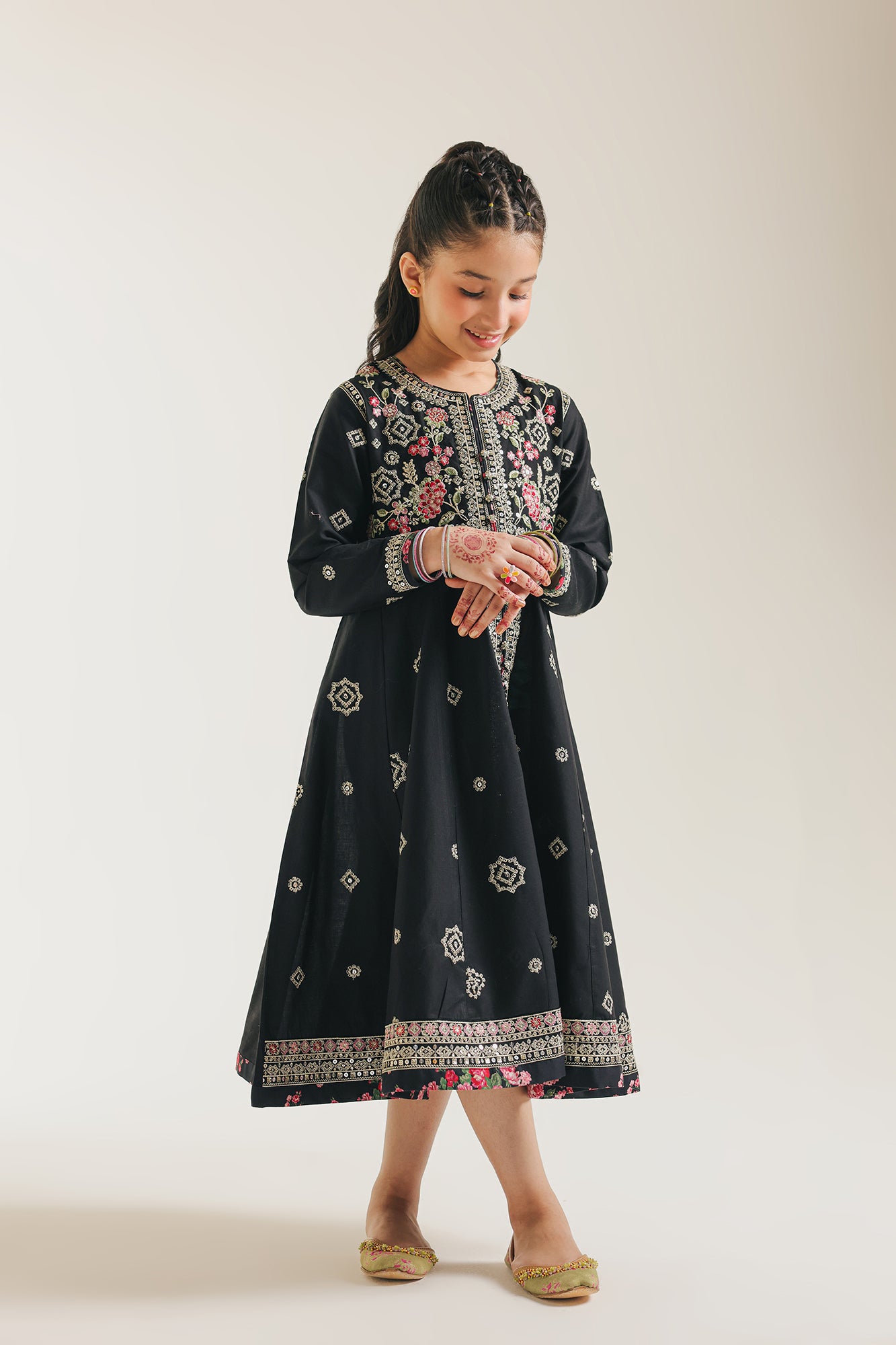 EMBROIDERED PISHWAS (E404/902/0731)