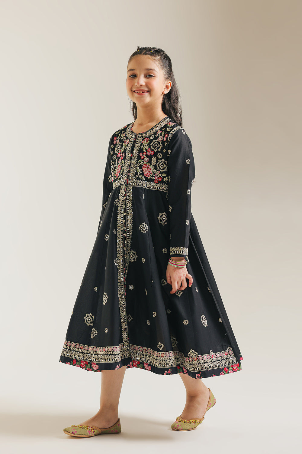 EMBROIDERED PISHWAS (E404/902/0731)