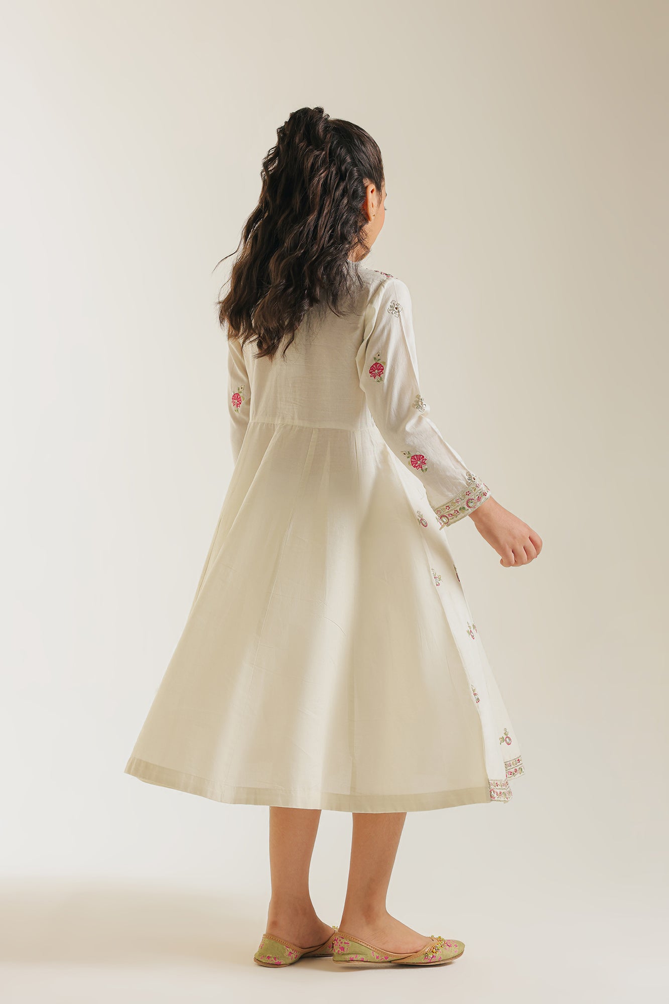 EMBROIDERED PISHWAS (E0733/404/004)