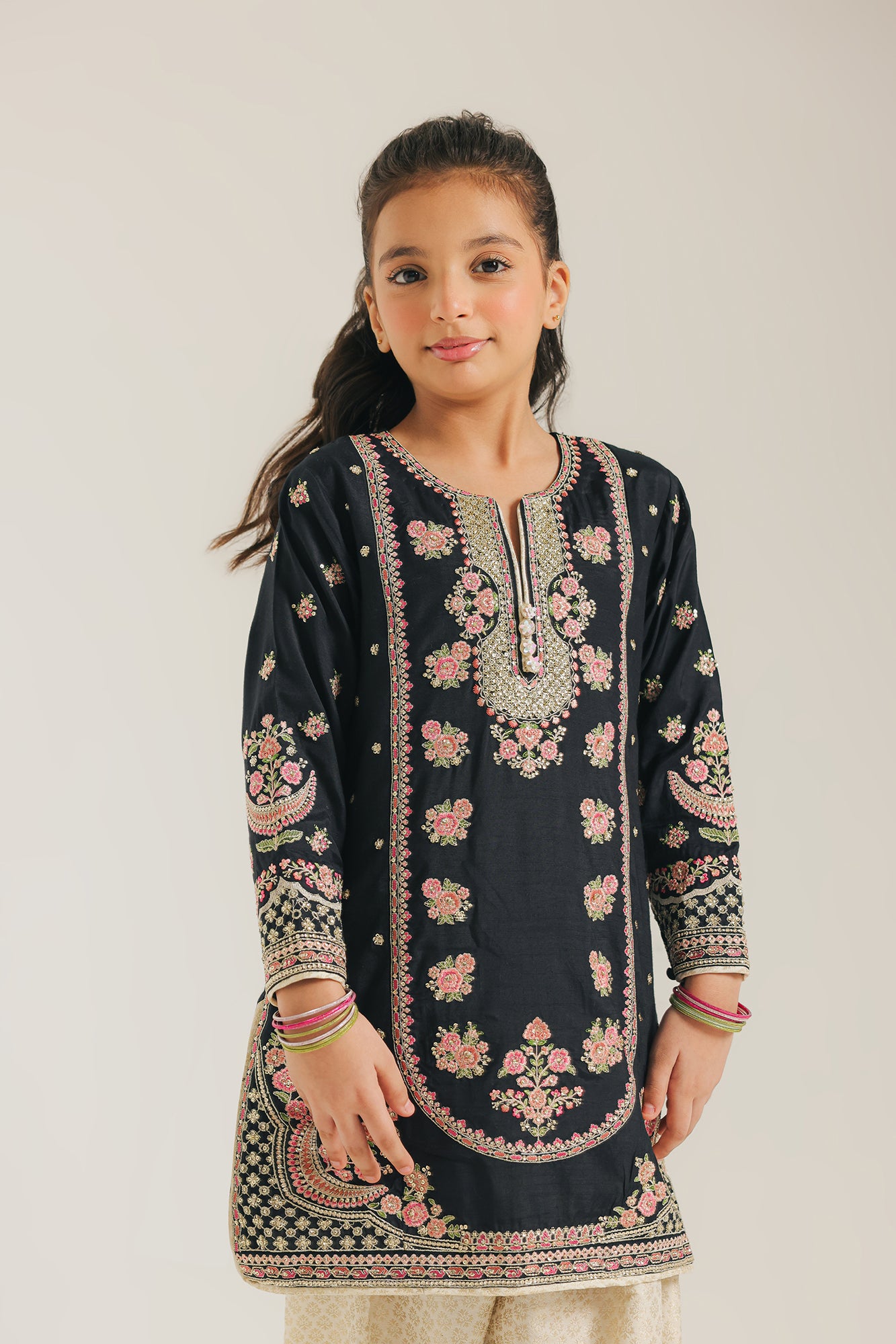 EMBROIDERED SUIT (E0810/404/902)