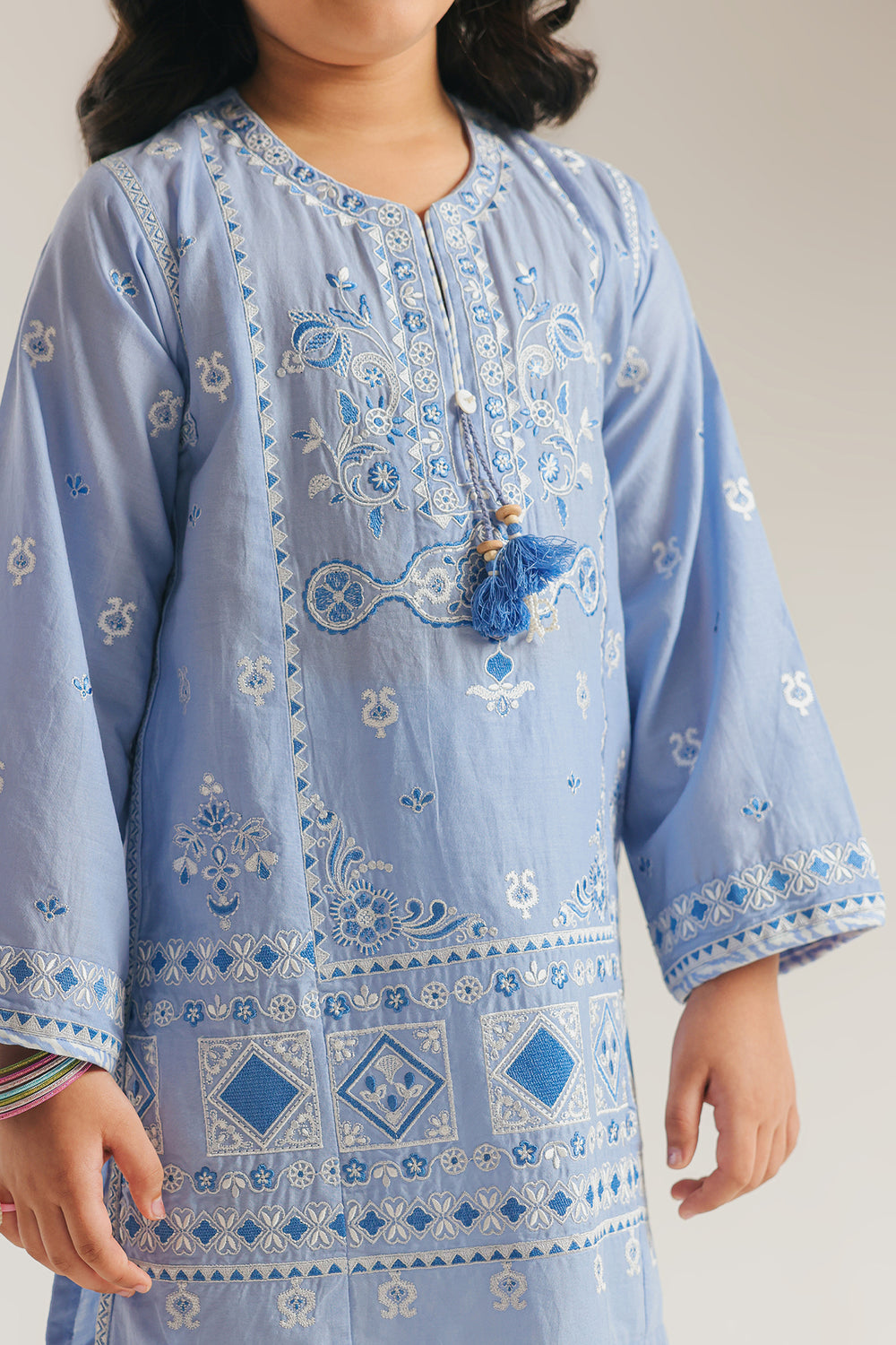 EMBROIDERED SUIT (E0846/404/637)