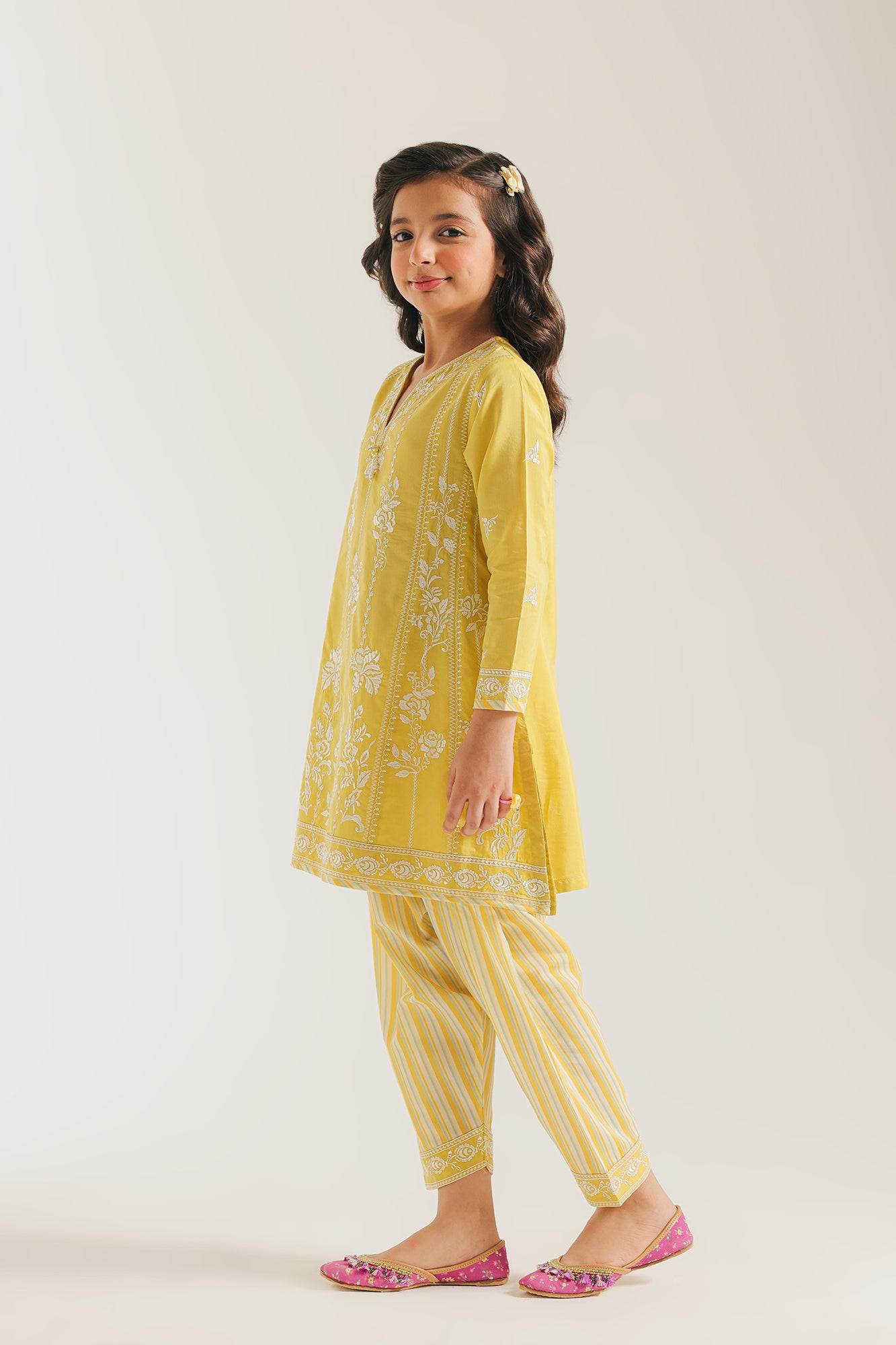 EMBROIDERED SUIT (E0848/404/109)