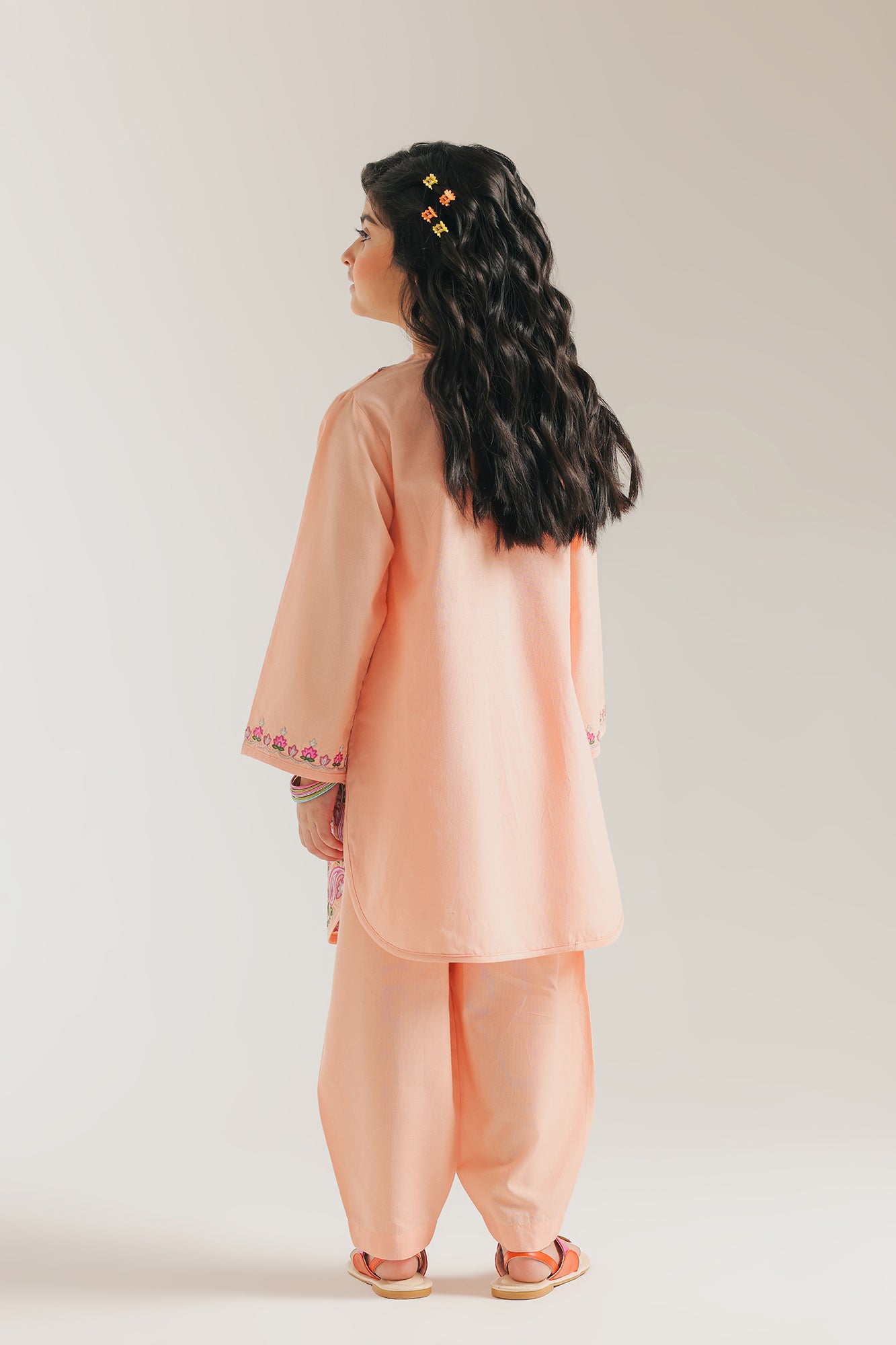 EMBROIDERED SUIT (E0851/404/315)