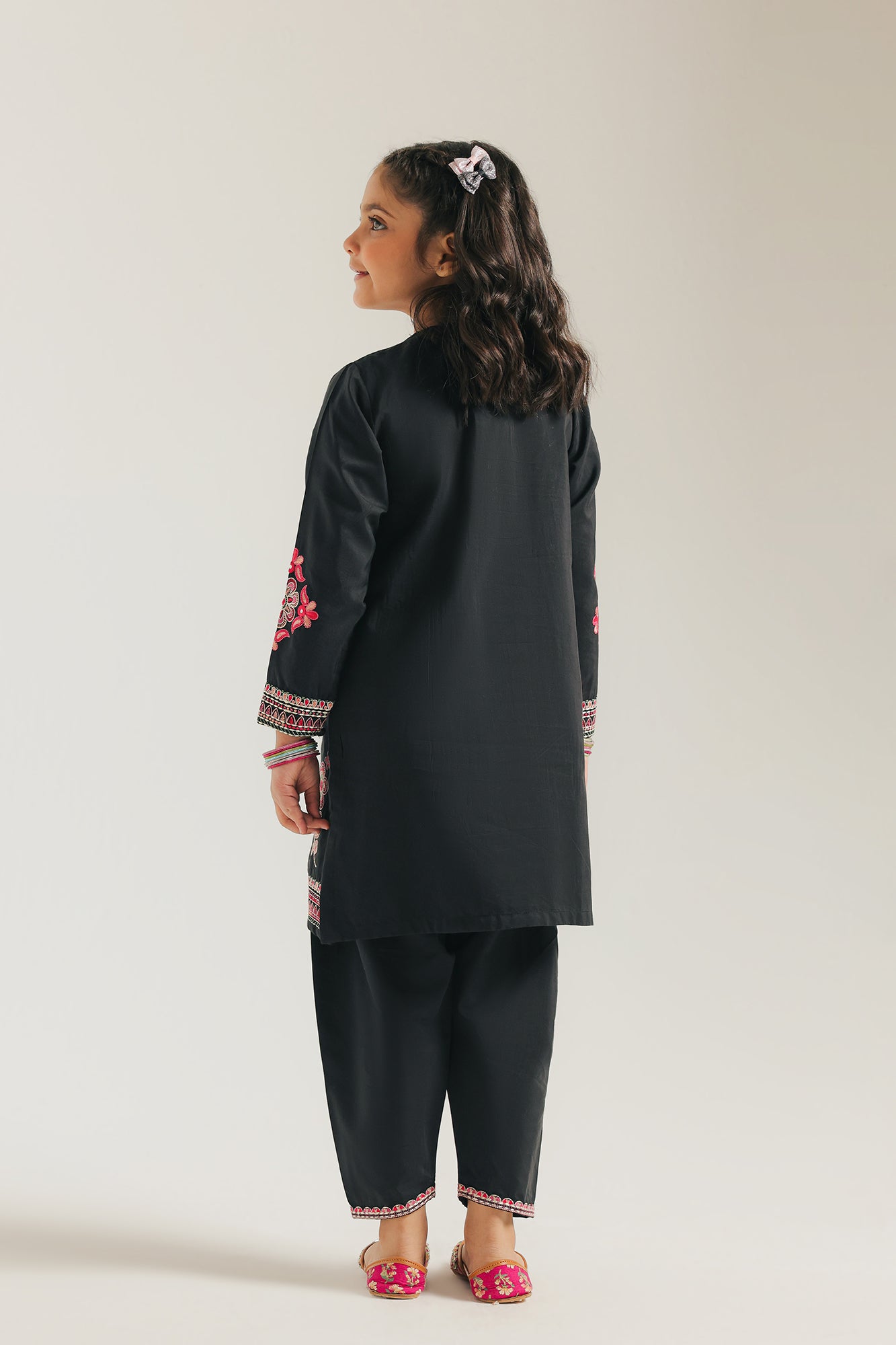 EMBROIDERED SUIT (E0862/404/902)