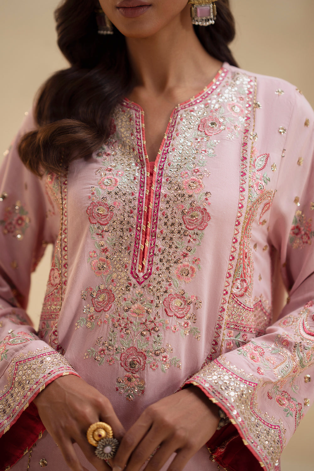 EMBROIDERED SUIT (E0909/104/427)
