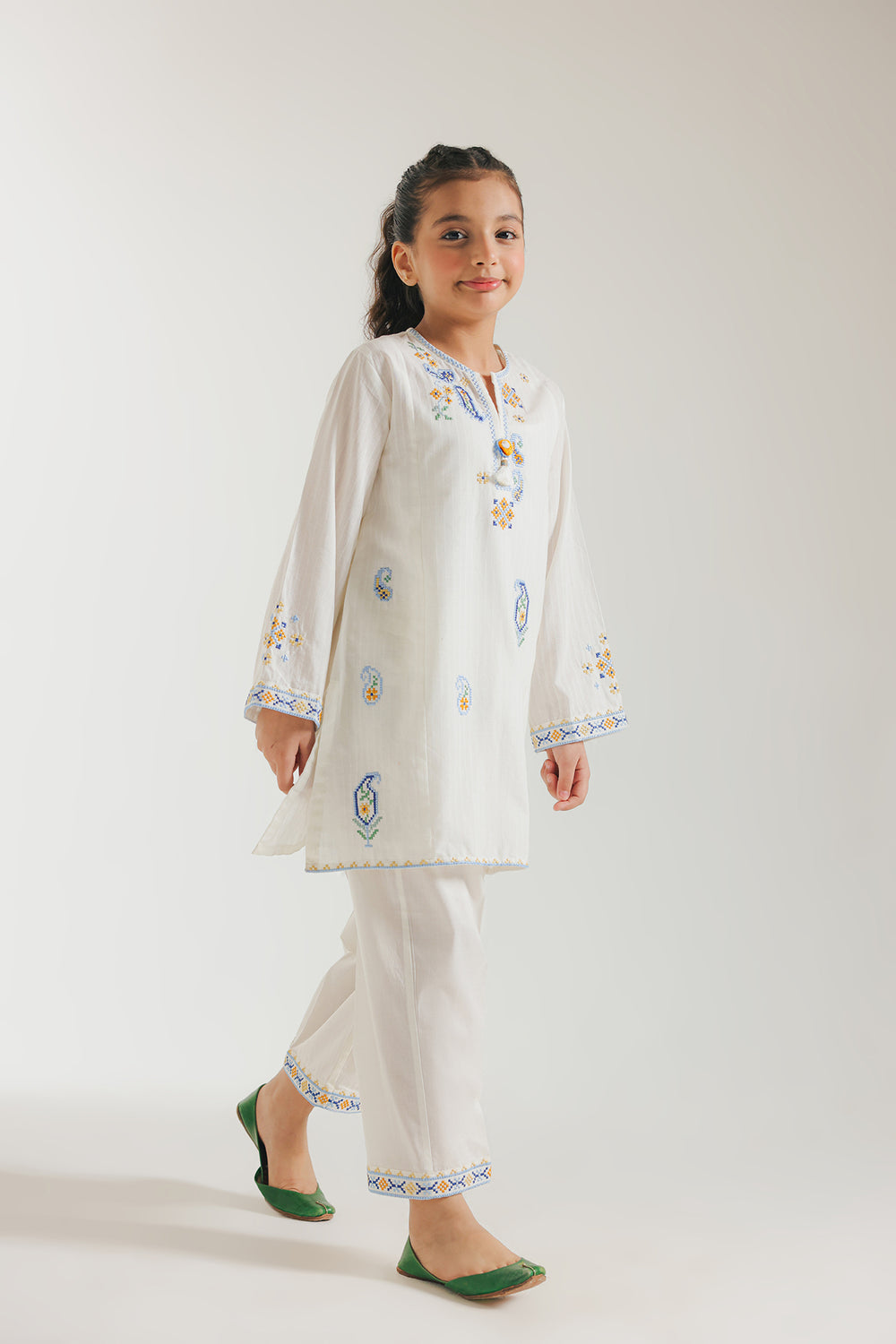 EMBROIDERED SUIT (E1023/402/001)