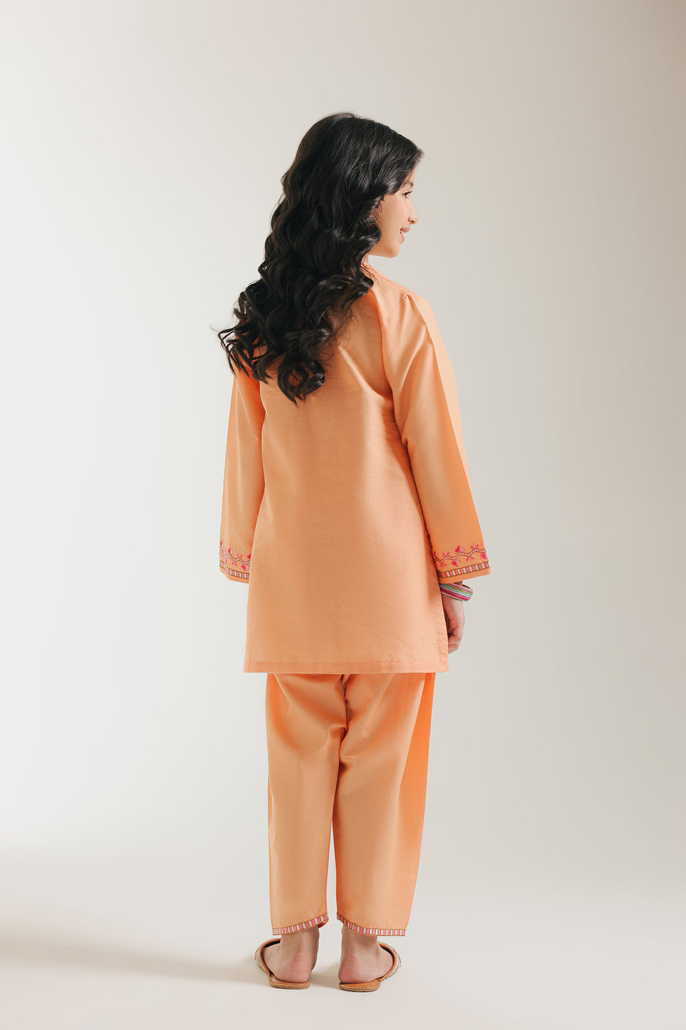 EMBROIDERED SUIT (E402/214/1037)