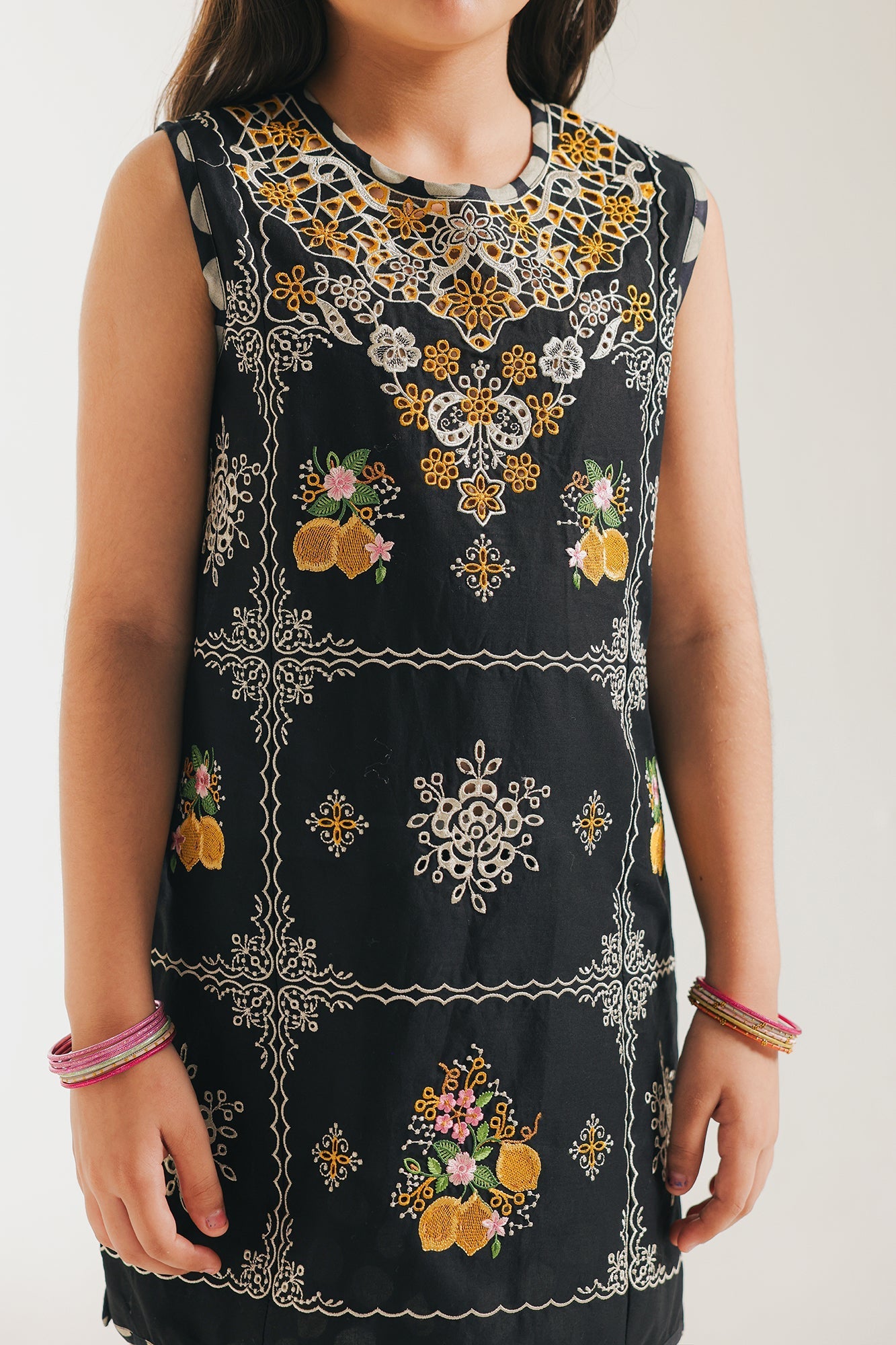 EMBROIDERED SUIT (E402/902/1045)