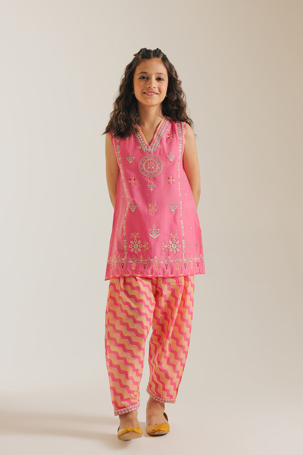 EMBROIDERED SUIT (E402/423/1048)