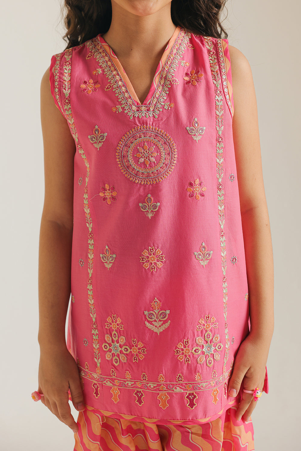 EMBROIDERED SUIT (E402/423/1048)