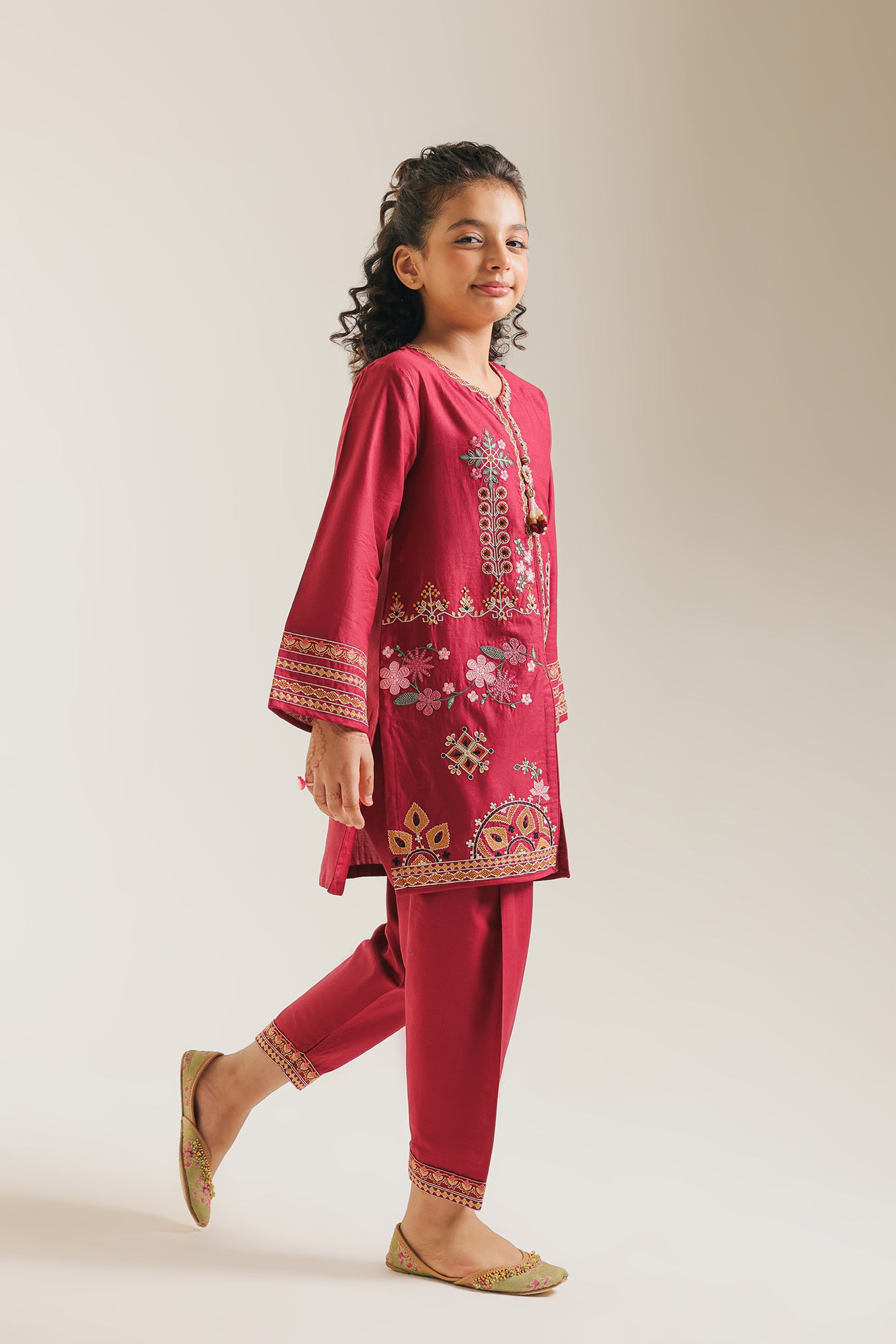 EMBROIDERED SUIT (E402/416/1050)